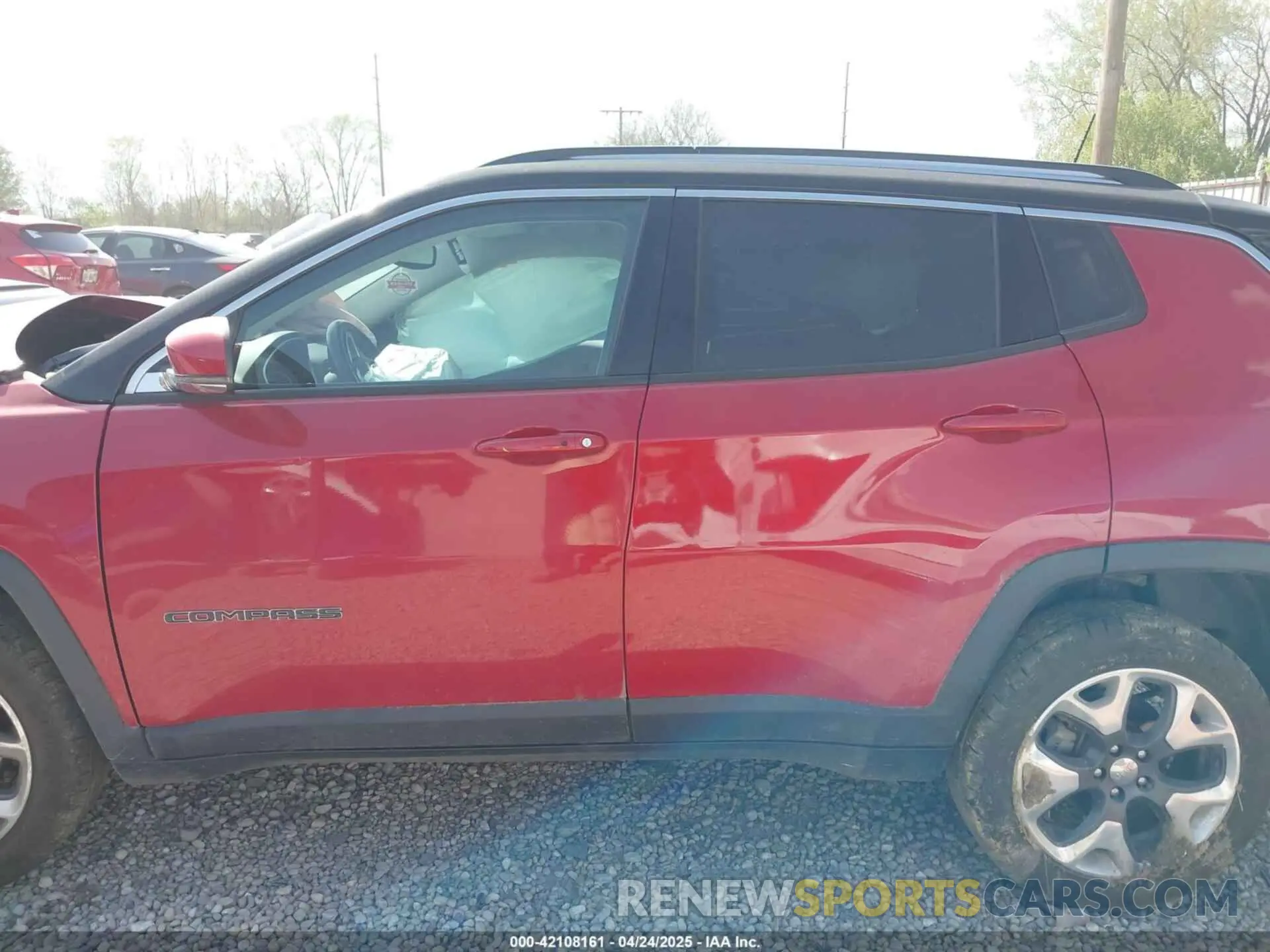 14 Photograph of a damaged car 3C4NJDCB7KT596110 JEEP COMPASS 2019