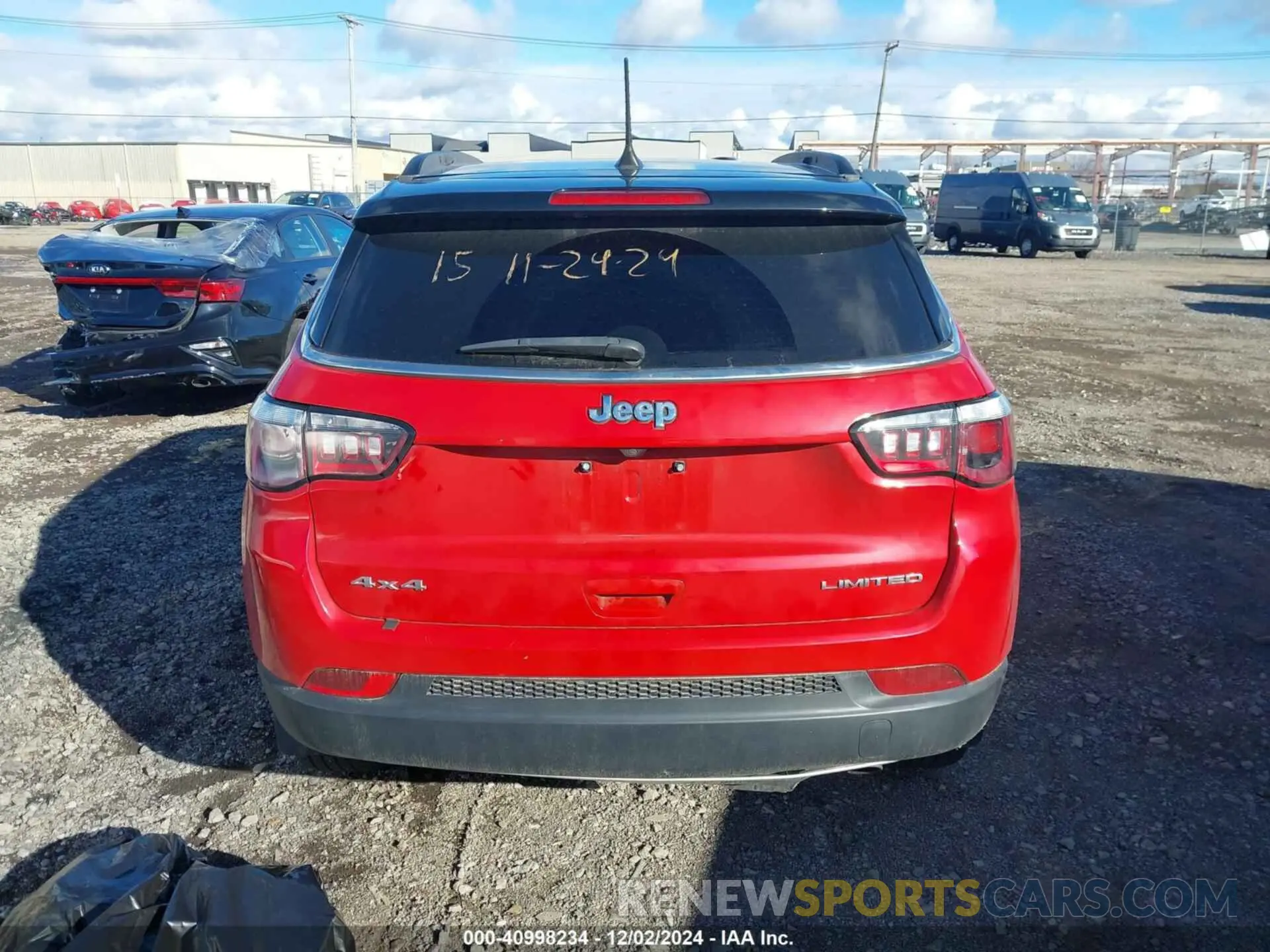 16 Photograph of a damaged car 3C4NJDCB7KT669752 JEEP COMPASS 2019