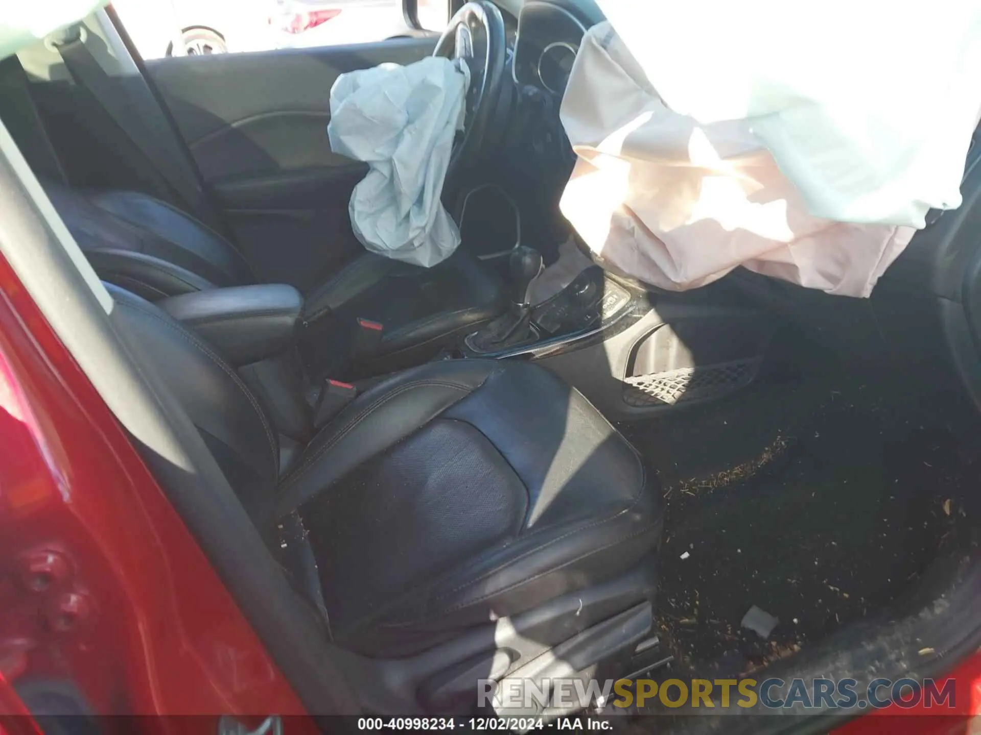 5 Photograph of a damaged car 3C4NJDCB7KT669752 JEEP COMPASS 2019