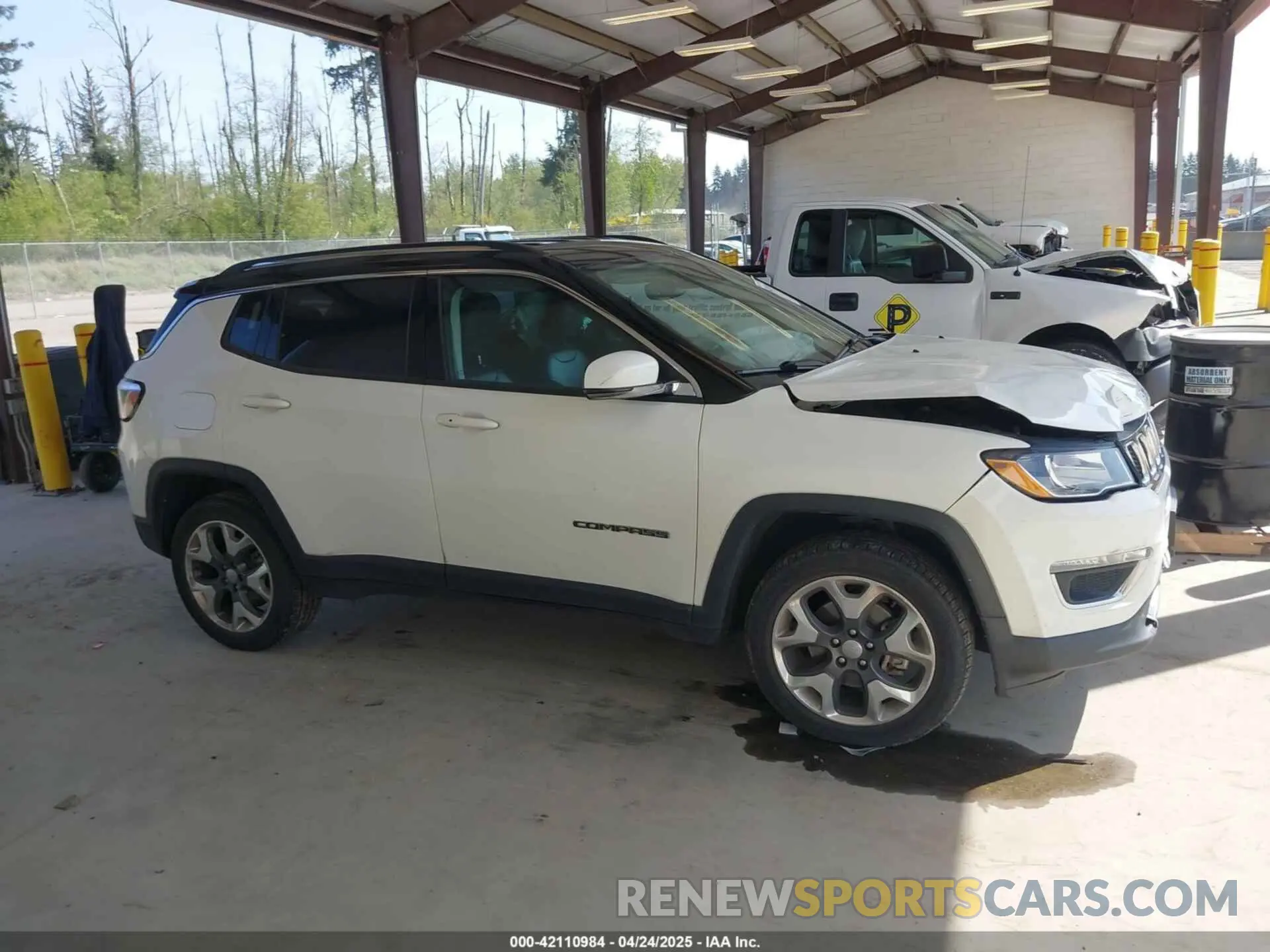 13 Фотография поврежденного автомобиля 3C4NJDCB7KT753926 JEEP COMPASS 2019