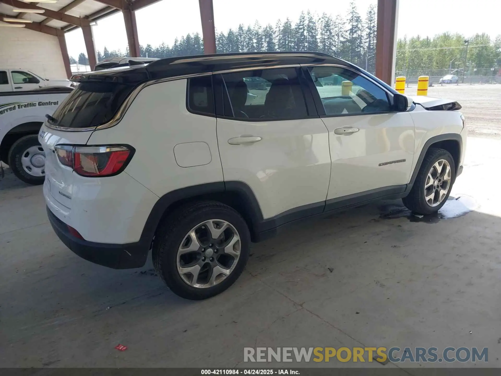 4 Фотография поврежденного автомобиля 3C4NJDCB7KT753926 JEEP COMPASS 2019