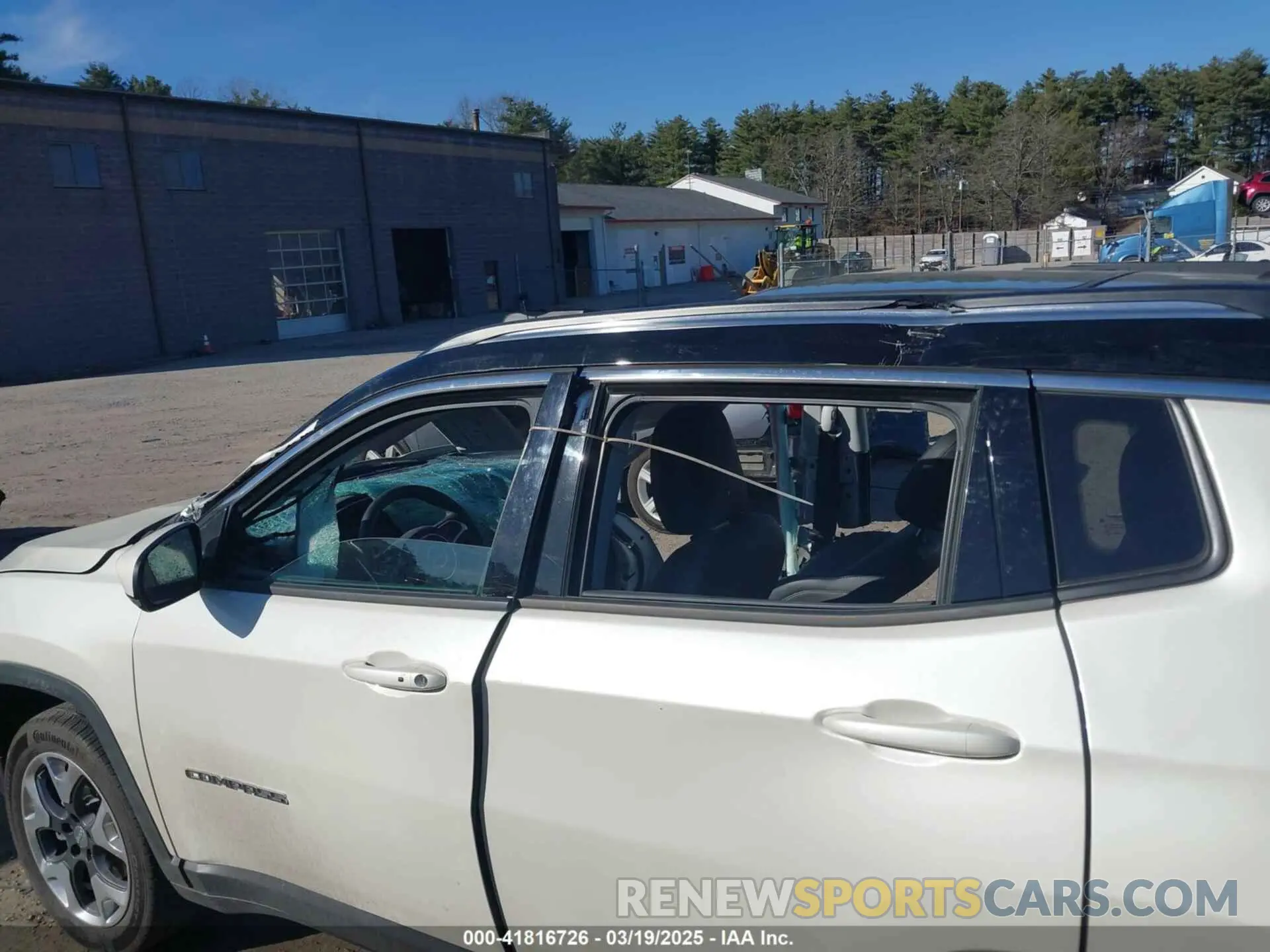19 Photograph of a damaged car 3C4NJDCB8KT594382 JEEP COMPASS 2019