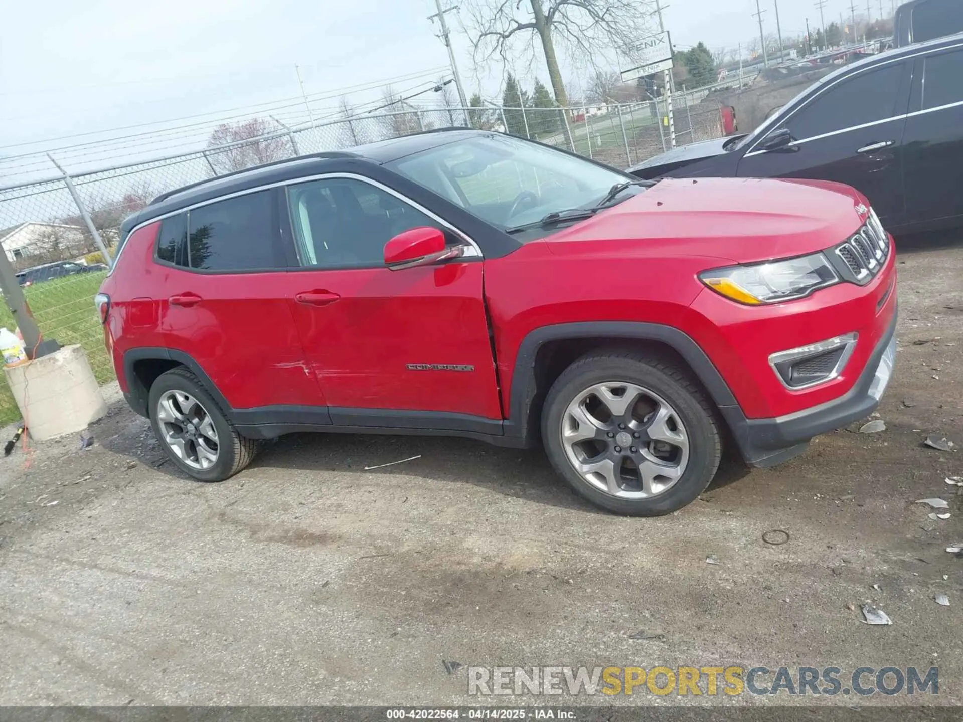 13 Photograph of a damaged car 3C4NJDCB8KT638591 JEEP COMPASS 2019
