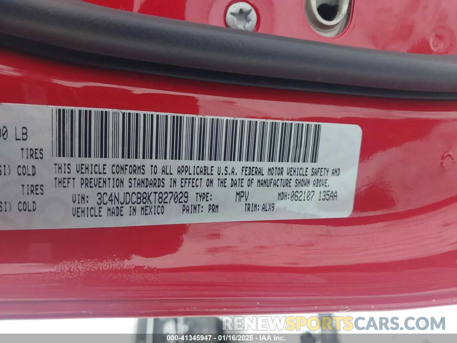 9 Photograph of a damaged car 3C4NJDCB8KT827029 JEEP COMPASS 2019