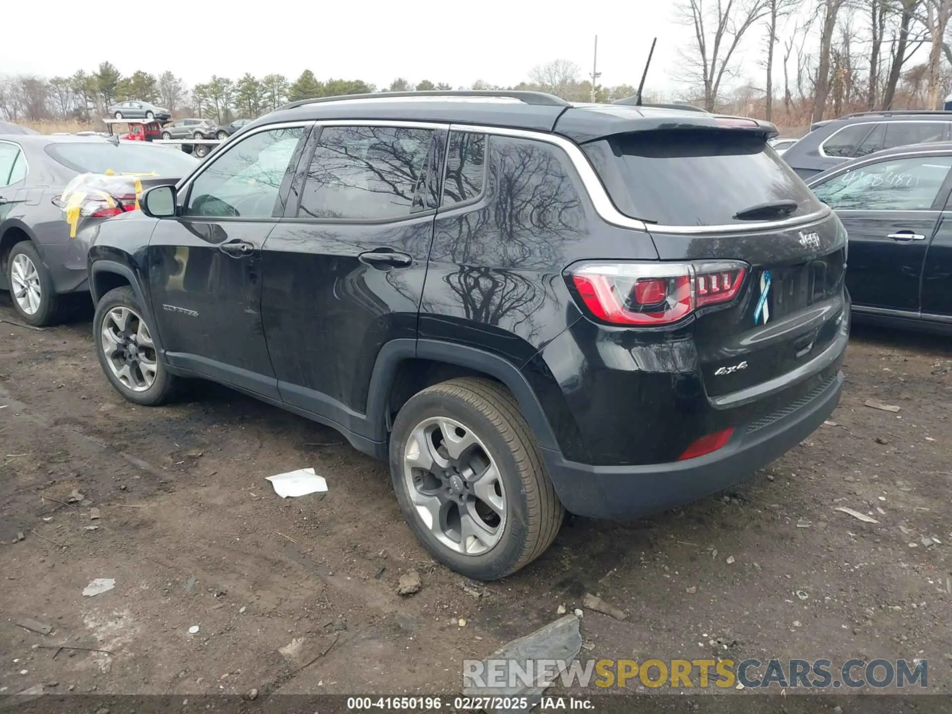 3 Photograph of a damaged car 3C4NJDCB9KT600450 JEEP COMPASS 2019