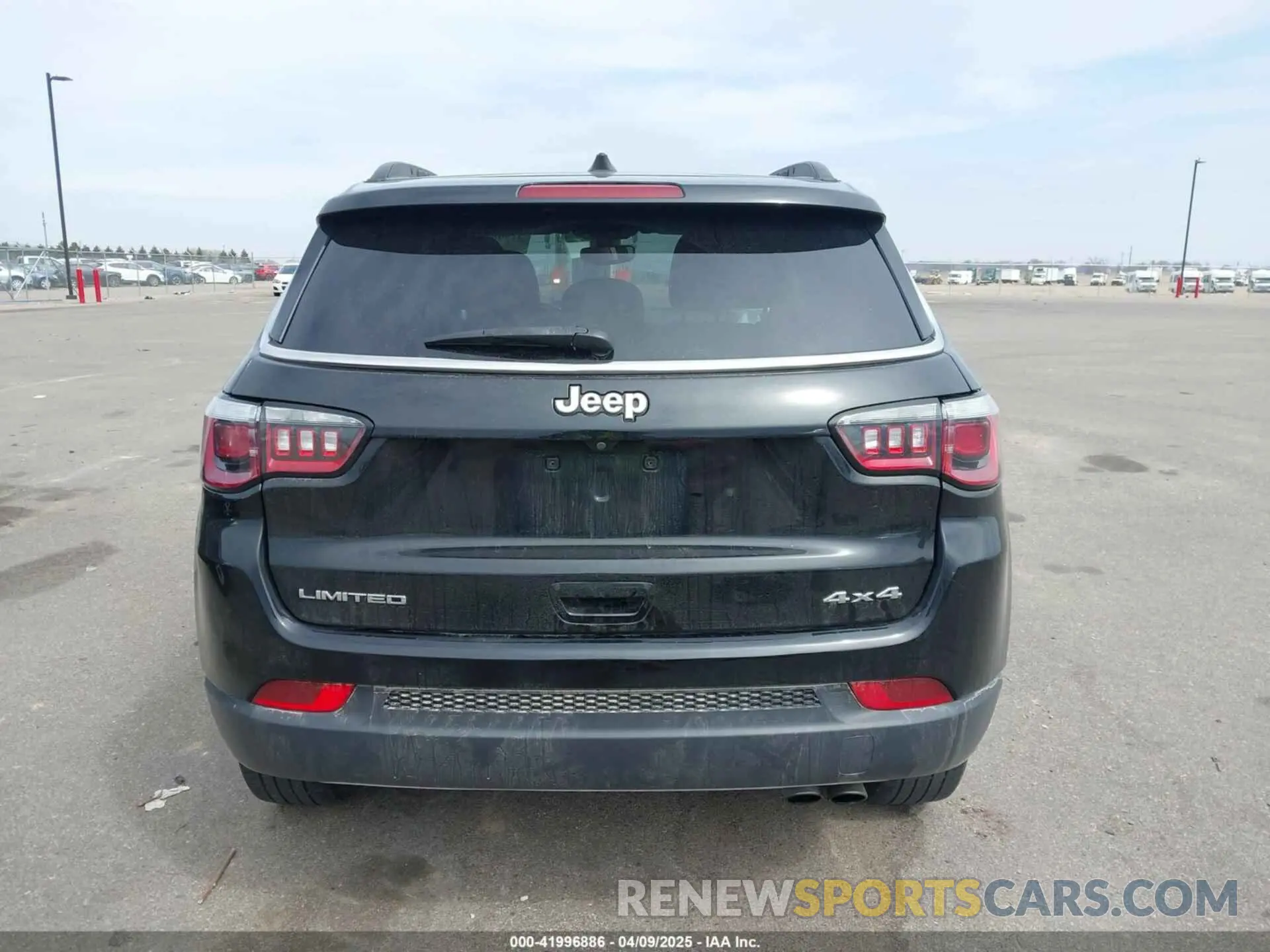 16 Photograph of a damaged car 3C4NJDCBXKT651567 JEEP COMPASS 2019