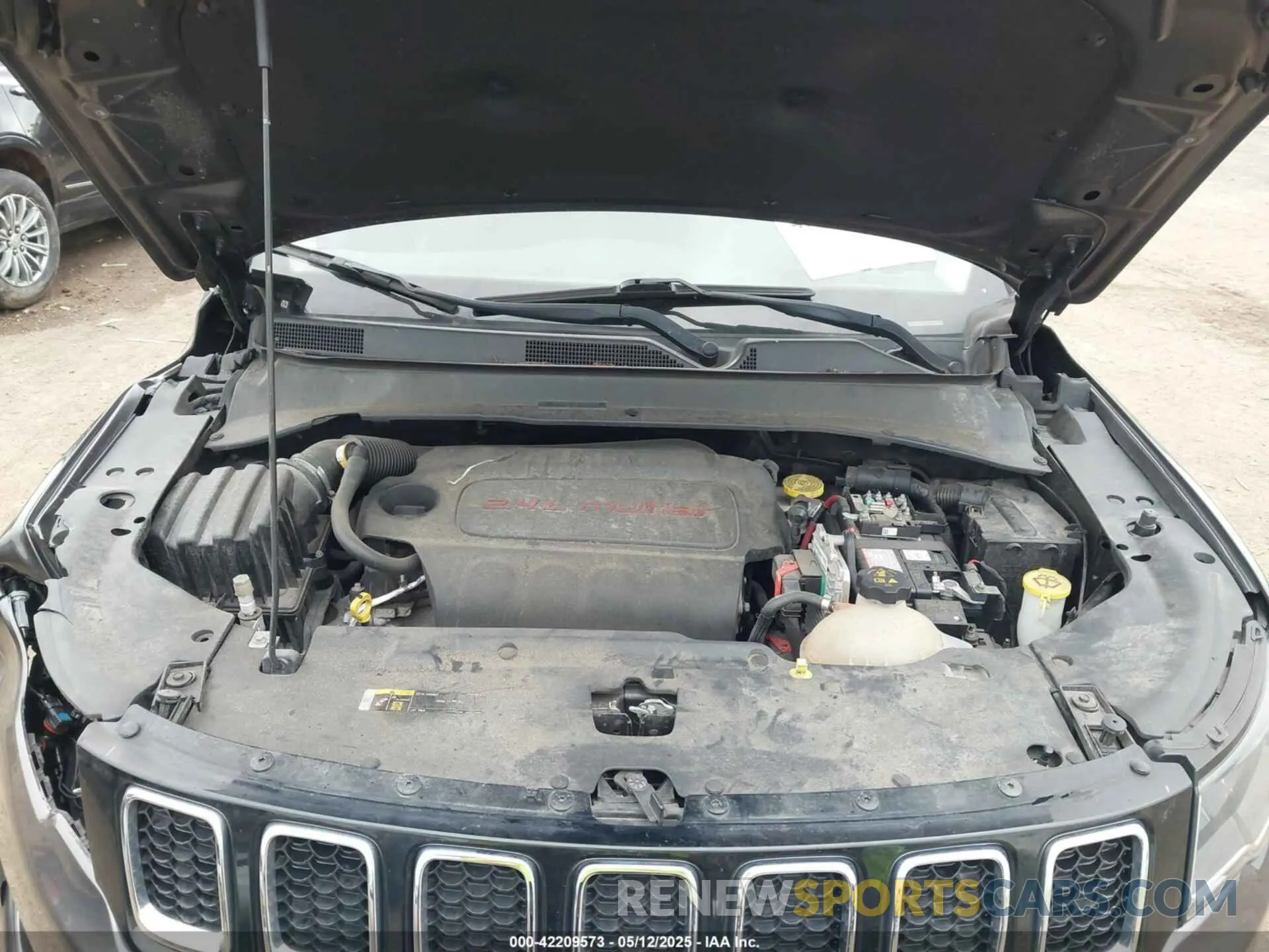 10 Фотография поврежденного автомобиля 3C4NJDCBXKT747585 JEEP COMPASS 2019