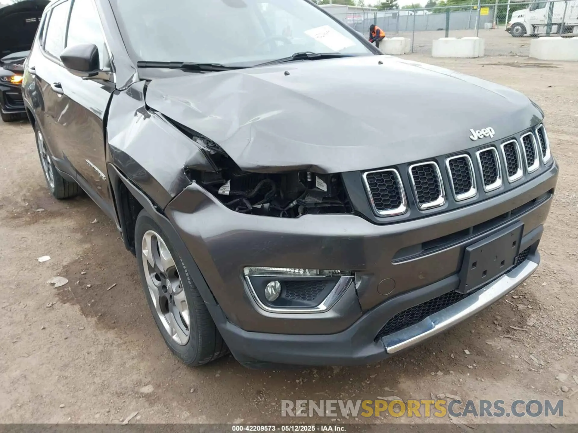 6 Фотография поврежденного автомобиля 3C4NJDCBXKT747585 JEEP COMPASS 2019