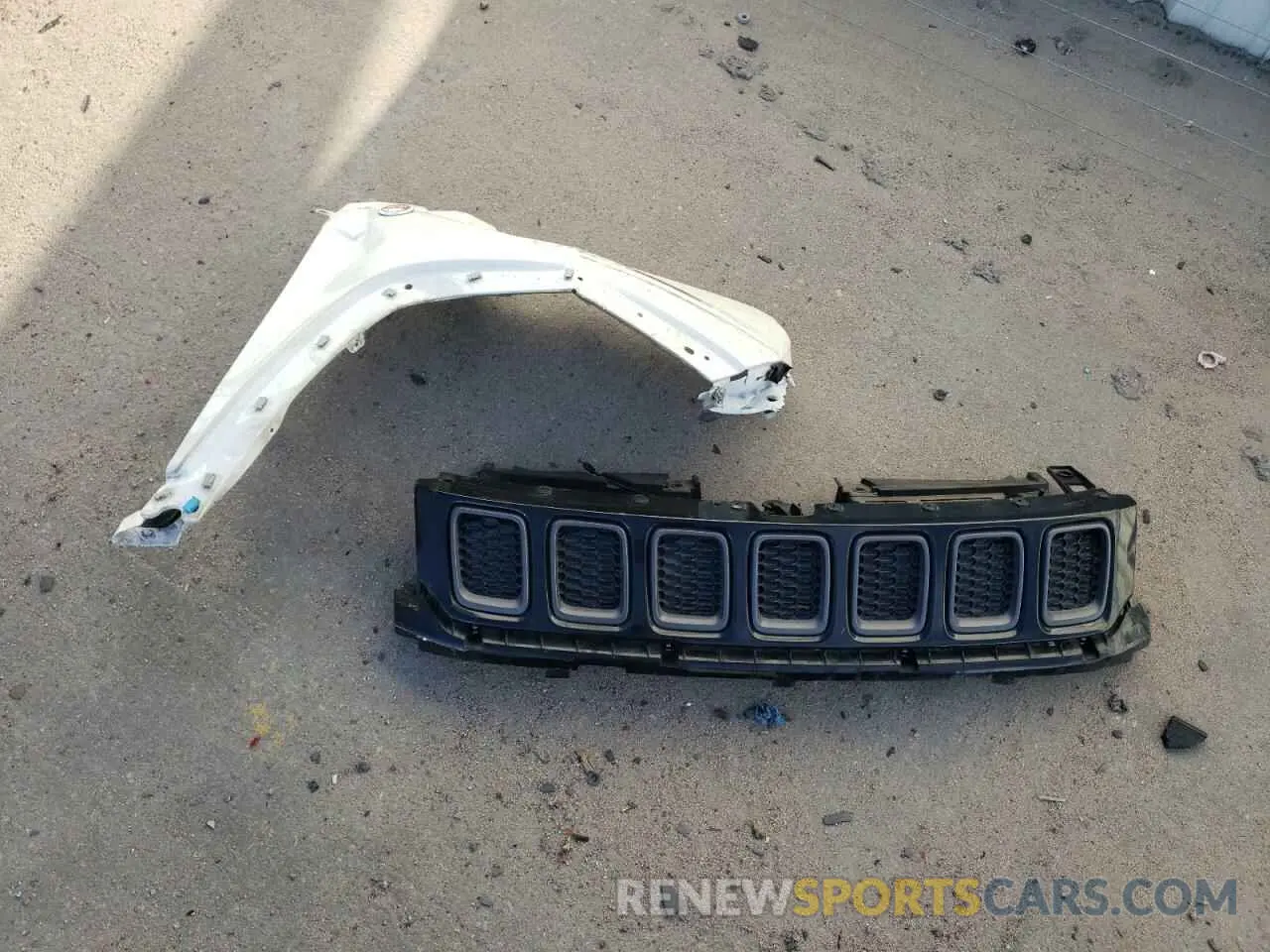 13 Фотография поврежденного автомобиля 3C4NJDDB0KT618267 JEEP COMPASS 2019