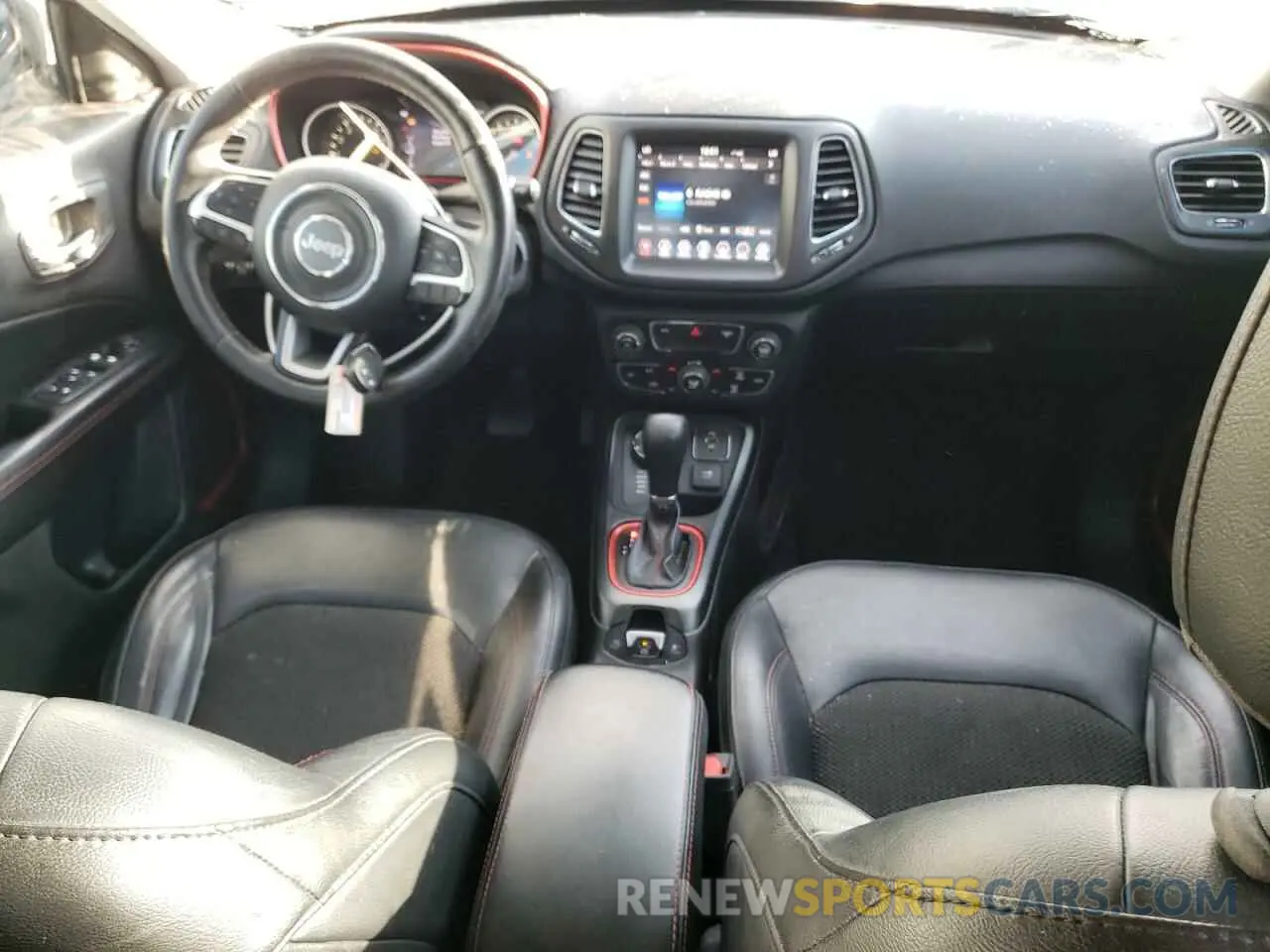 8 Фотография поврежденного автомобиля 3C4NJDDB0KT618267 JEEP COMPASS 2019