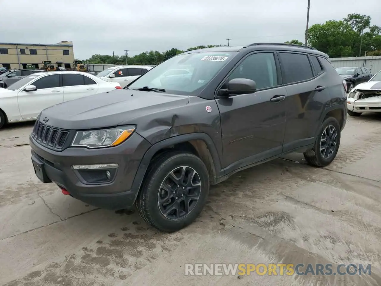 1 Photograph of a damaged car 3C4NJDDB0KT618740 JEEP COMPASS 2019