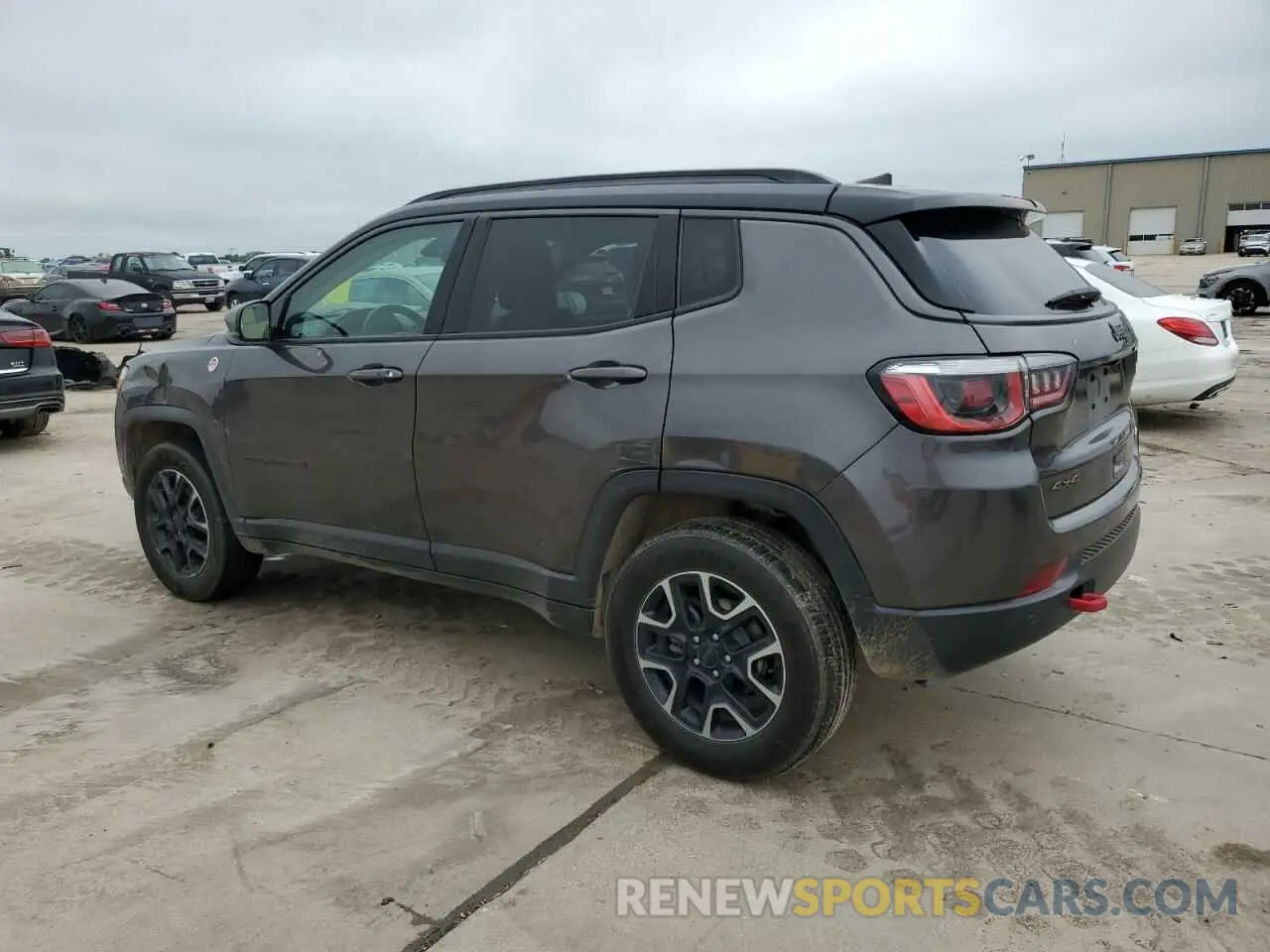 2 Photograph of a damaged car 3C4NJDDB0KT618740 JEEP COMPASS 2019
