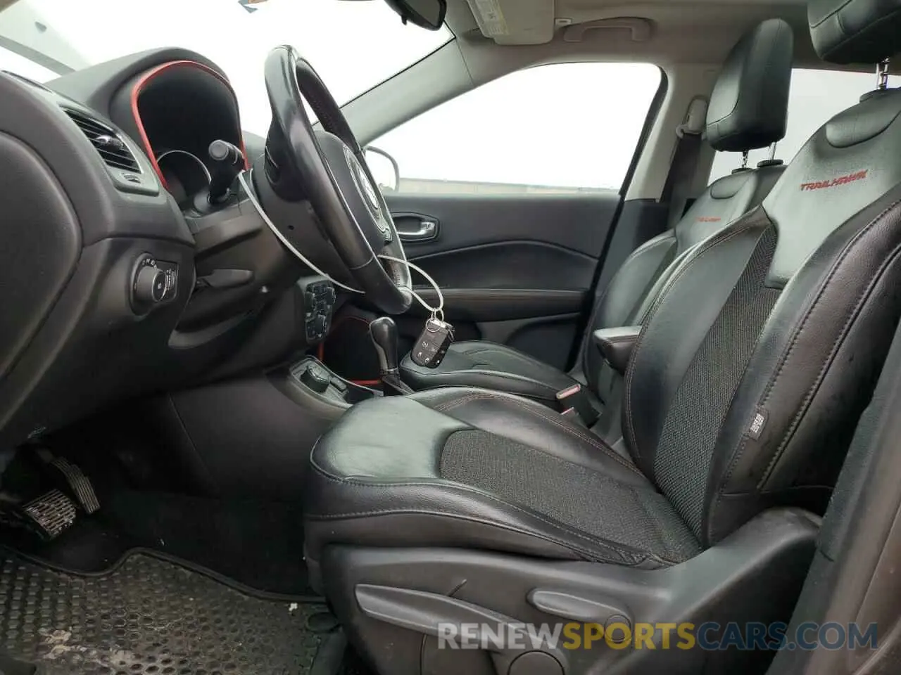 7 Photograph of a damaged car 3C4NJDDB0KT618740 JEEP COMPASS 2019