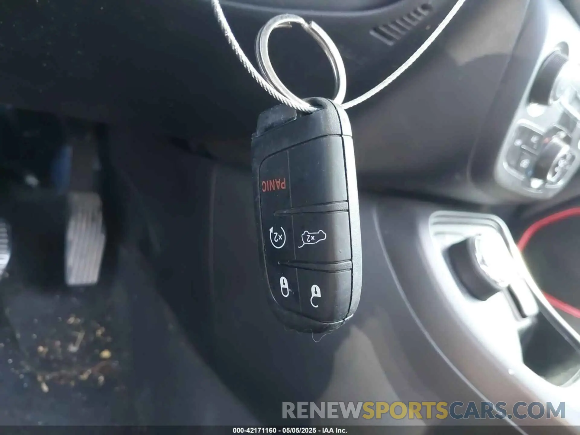 11 Photograph of a damaged car 3C4NJDDB0KT619337 JEEP COMPASS 2019
