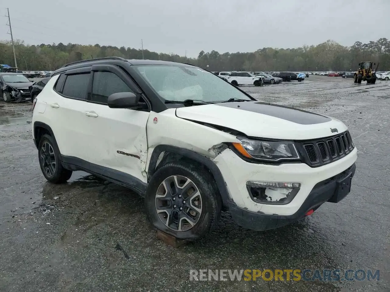 4 Фотография поврежденного автомобиля 3C4NJDDB0KT671213 JEEP COMPASS 2019