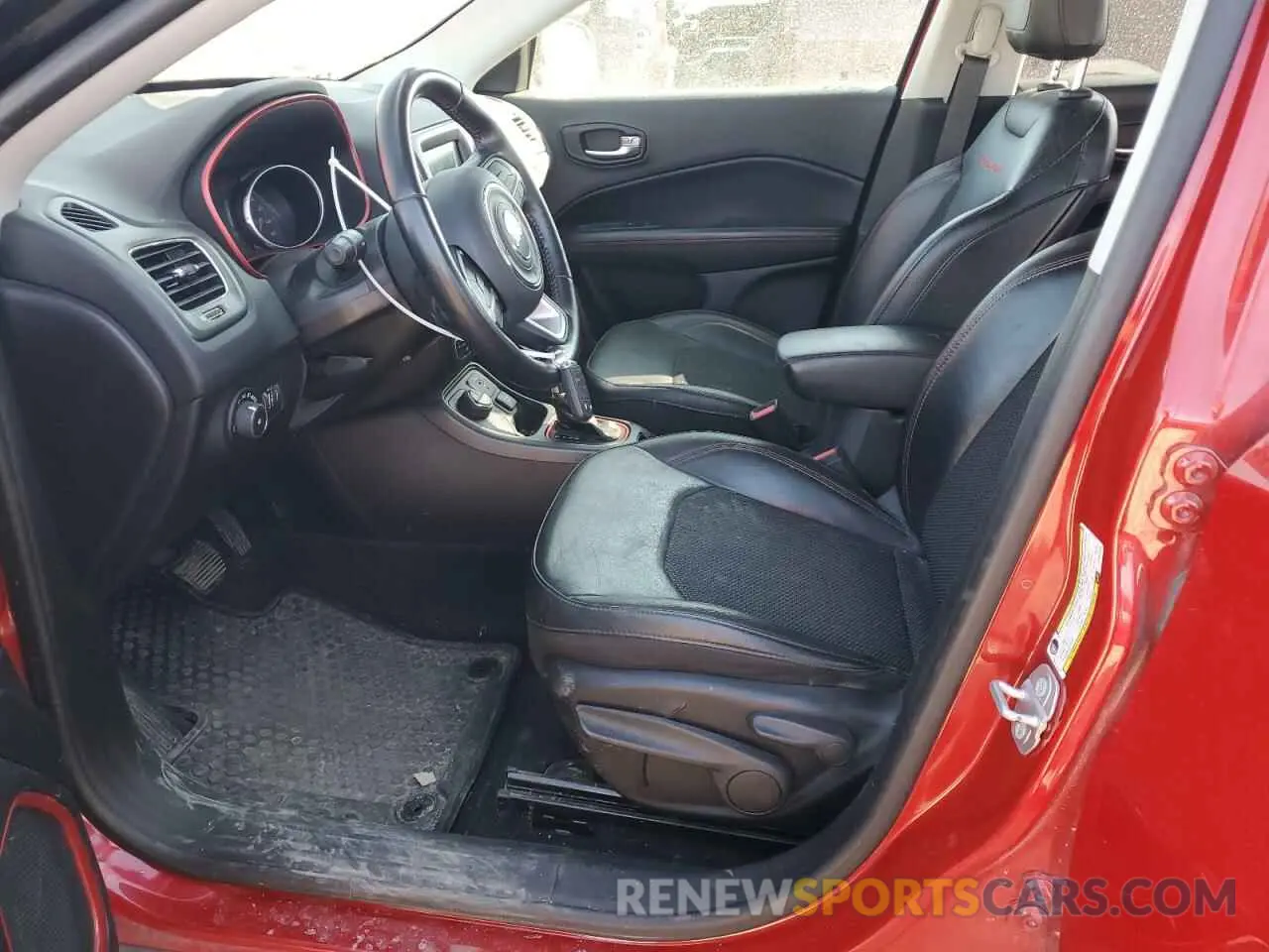 7 Photograph of a damaged car 3C4NJDDB0KT682468 JEEP COMPASS 2019