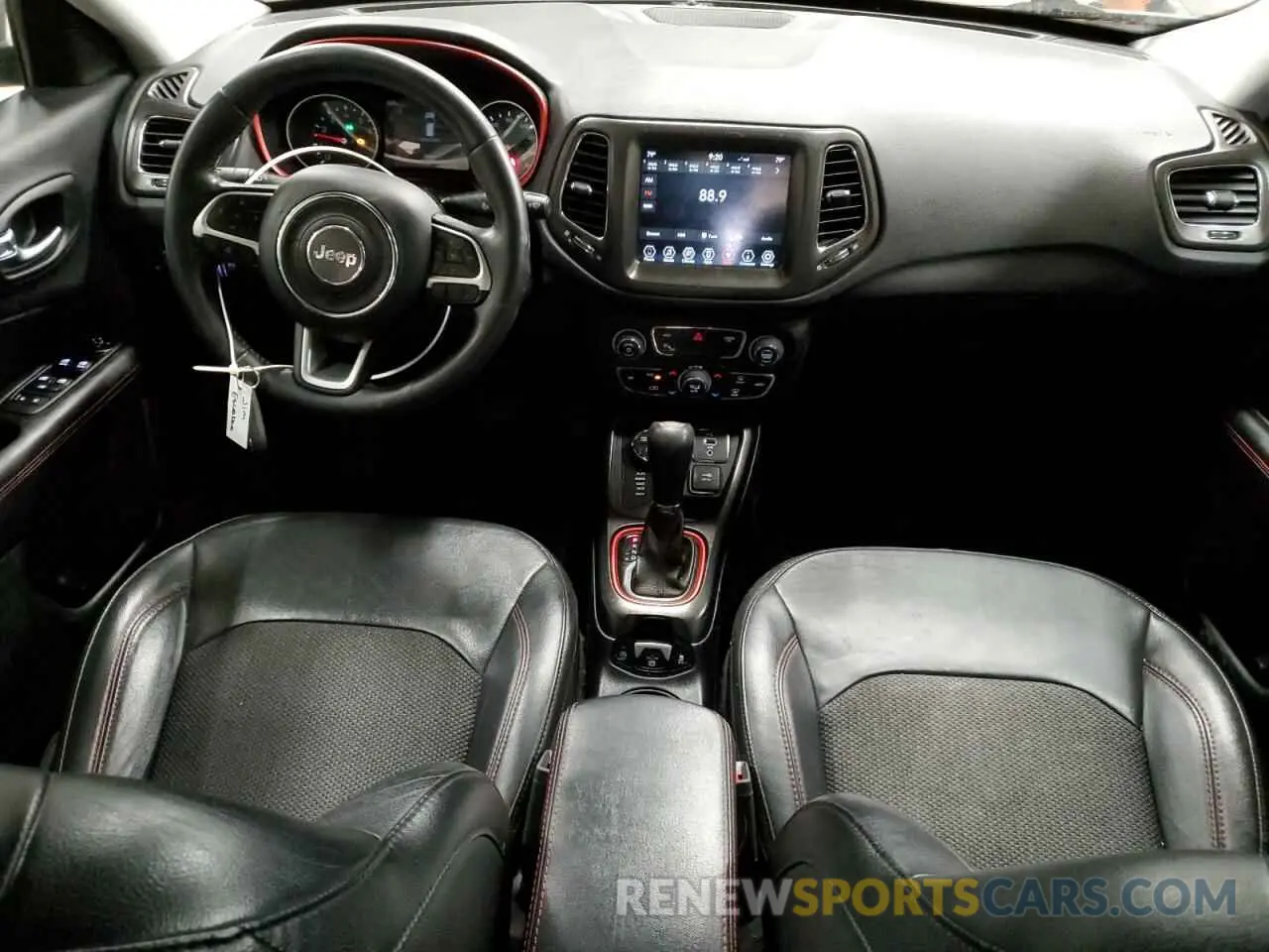 8 Photograph of a damaged car 3C4NJDDB1KT618892 JEEP COMPASS 2019