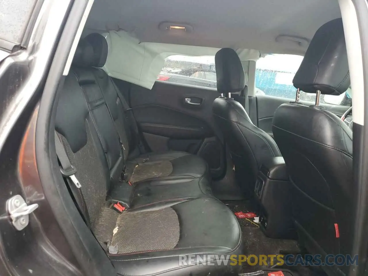 12 Photograph of a damaged car 3C4NJDDB1KT721827 JEEP COMPASS 2019