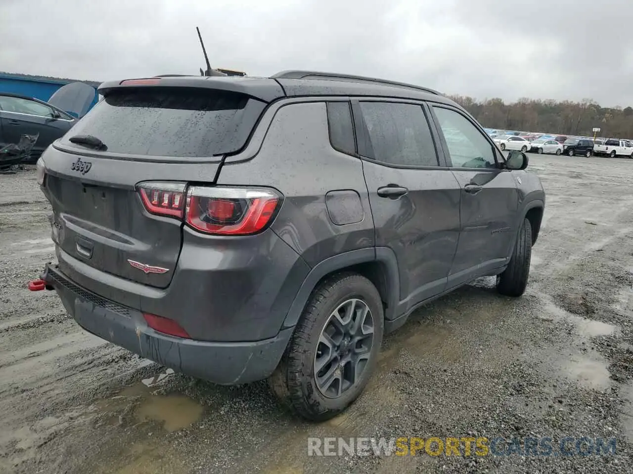 3 Photograph of a damaged car 3C4NJDDB1KT721827 JEEP COMPASS 2019