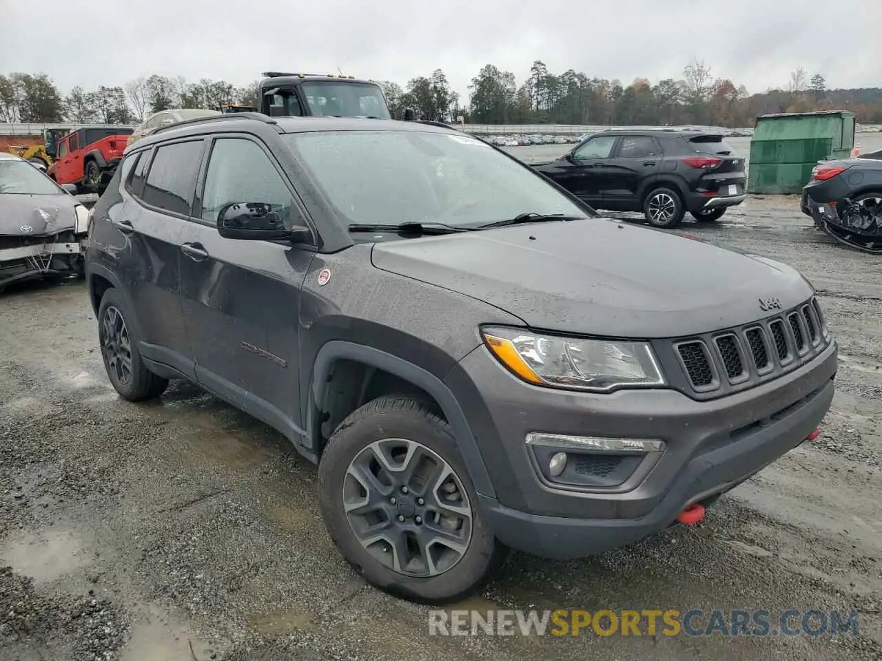 4 Photograph of a damaged car 3C4NJDDB1KT721827 JEEP COMPASS 2019