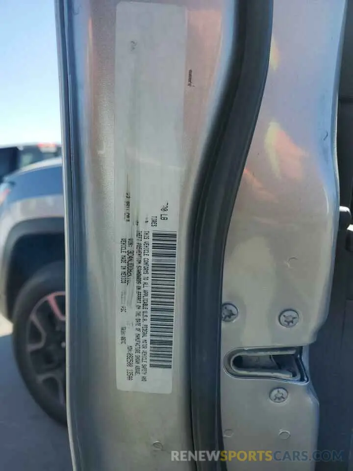 14 Photograph of a damaged car 3C4NJDDB2KT627598 JEEP COMPASS 2019