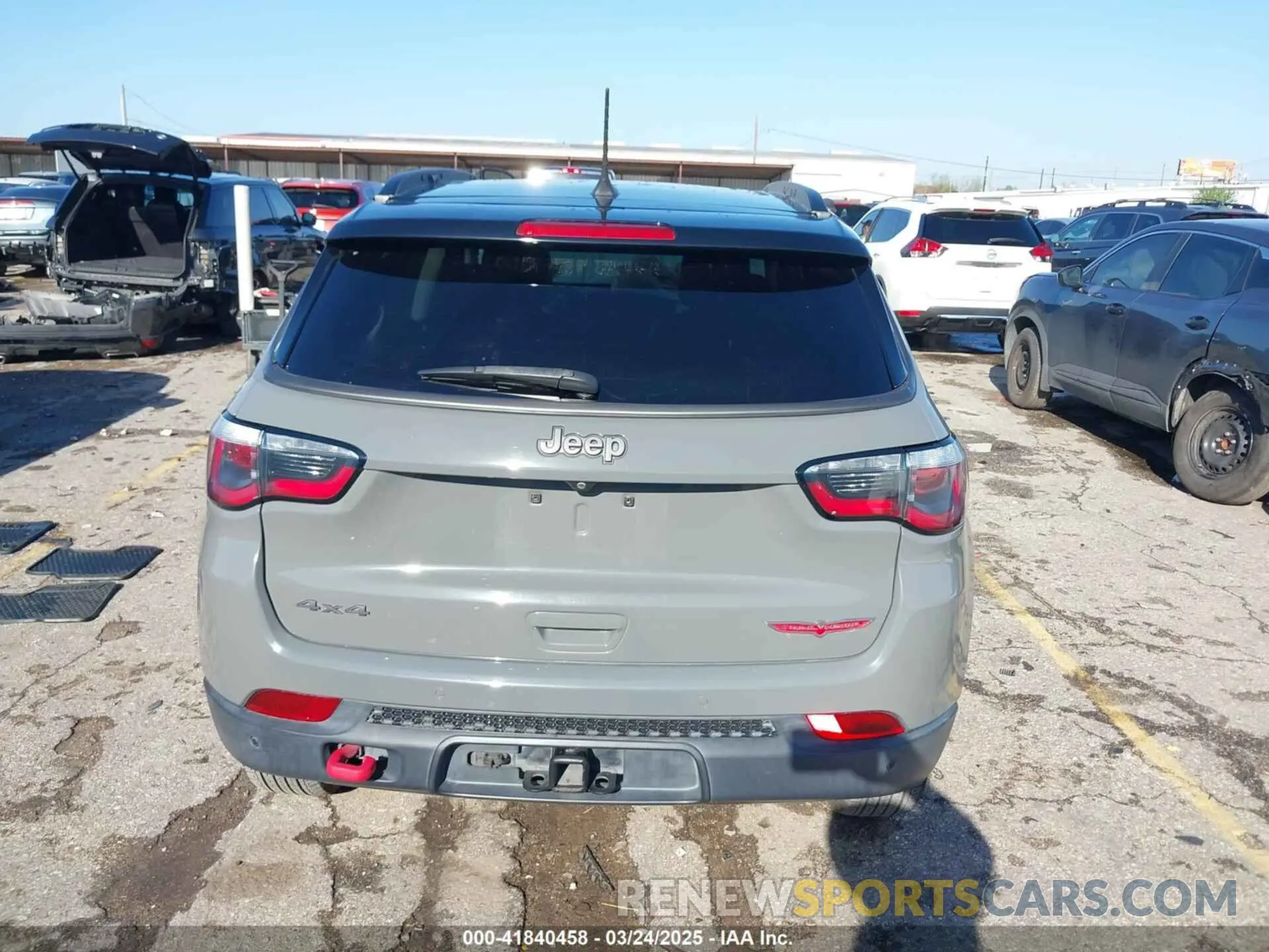 16 Photograph of a damaged car 3C4NJDDB2KT716281 JEEP COMPASS 2019