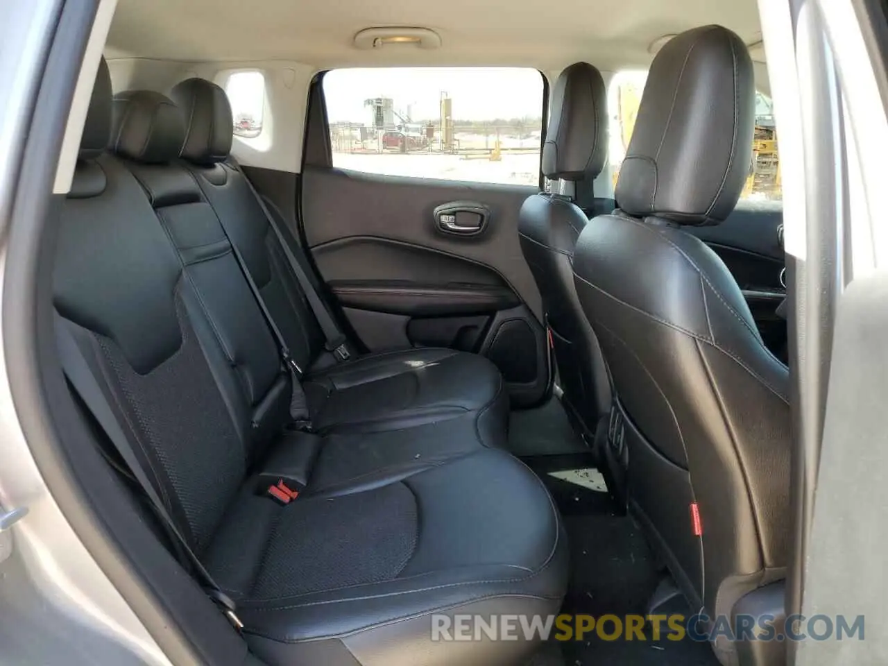 11 Фотография поврежденного автомобиля 3C4NJDDB2KT739673 JEEP COMPASS 2019