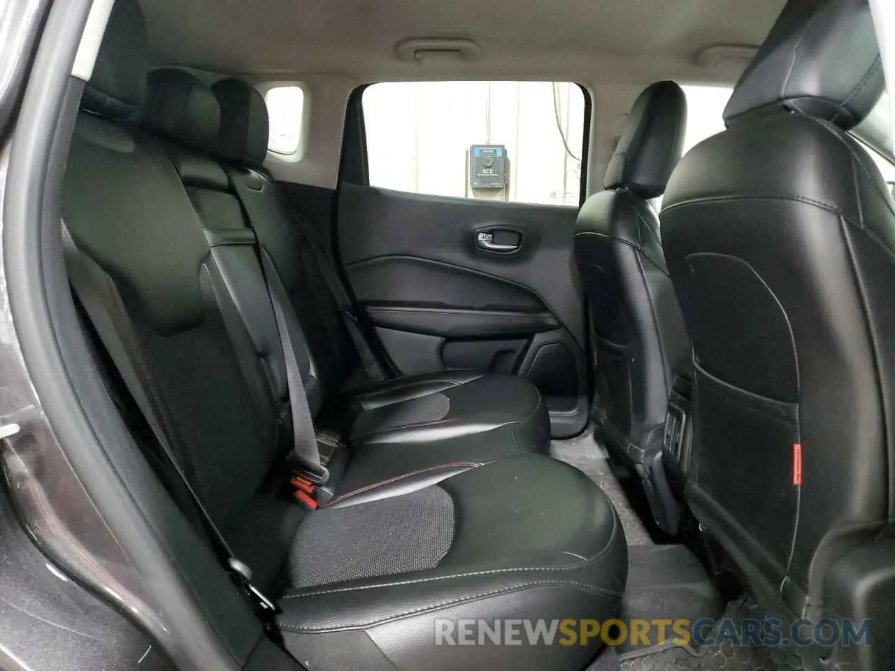 11 Photograph of a damaged car 3C4NJDDB2KT752469 JEEP COMPASS 2019