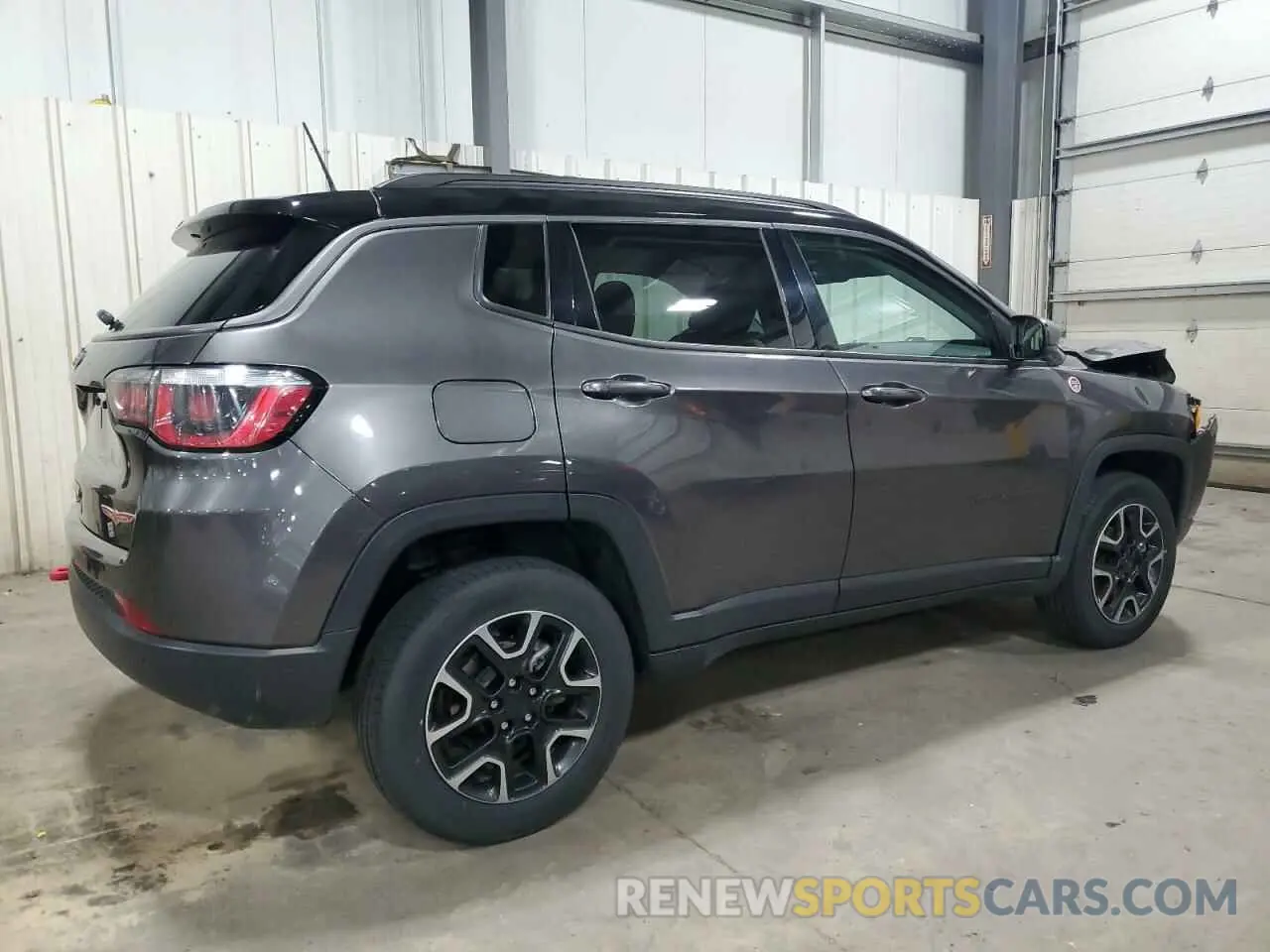 3 Photograph of a damaged car 3C4NJDDB2KT752469 JEEP COMPASS 2019