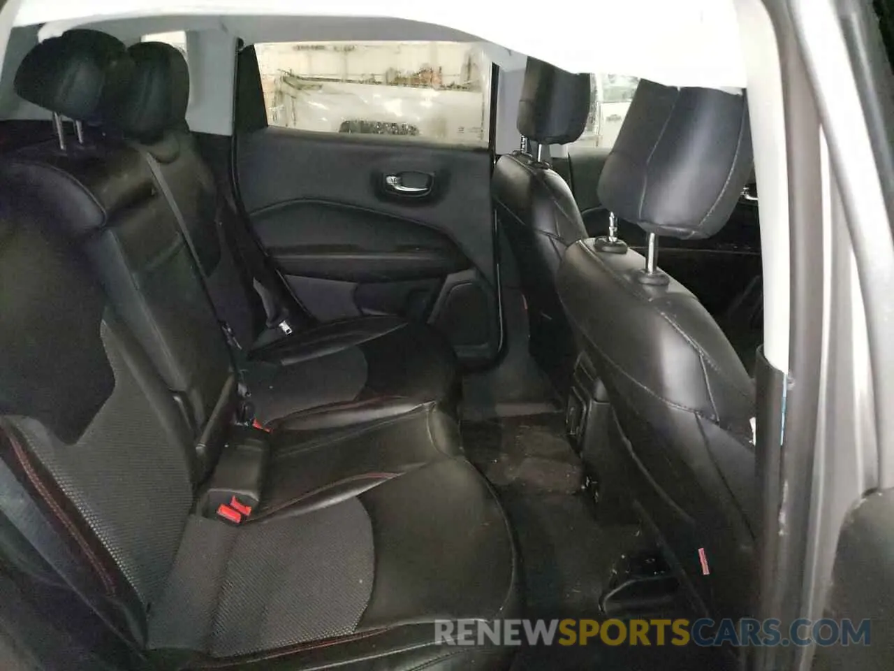 11 Фотография поврежденного автомобиля 3C4NJDDB2KT772222 JEEP COMPASS 2019