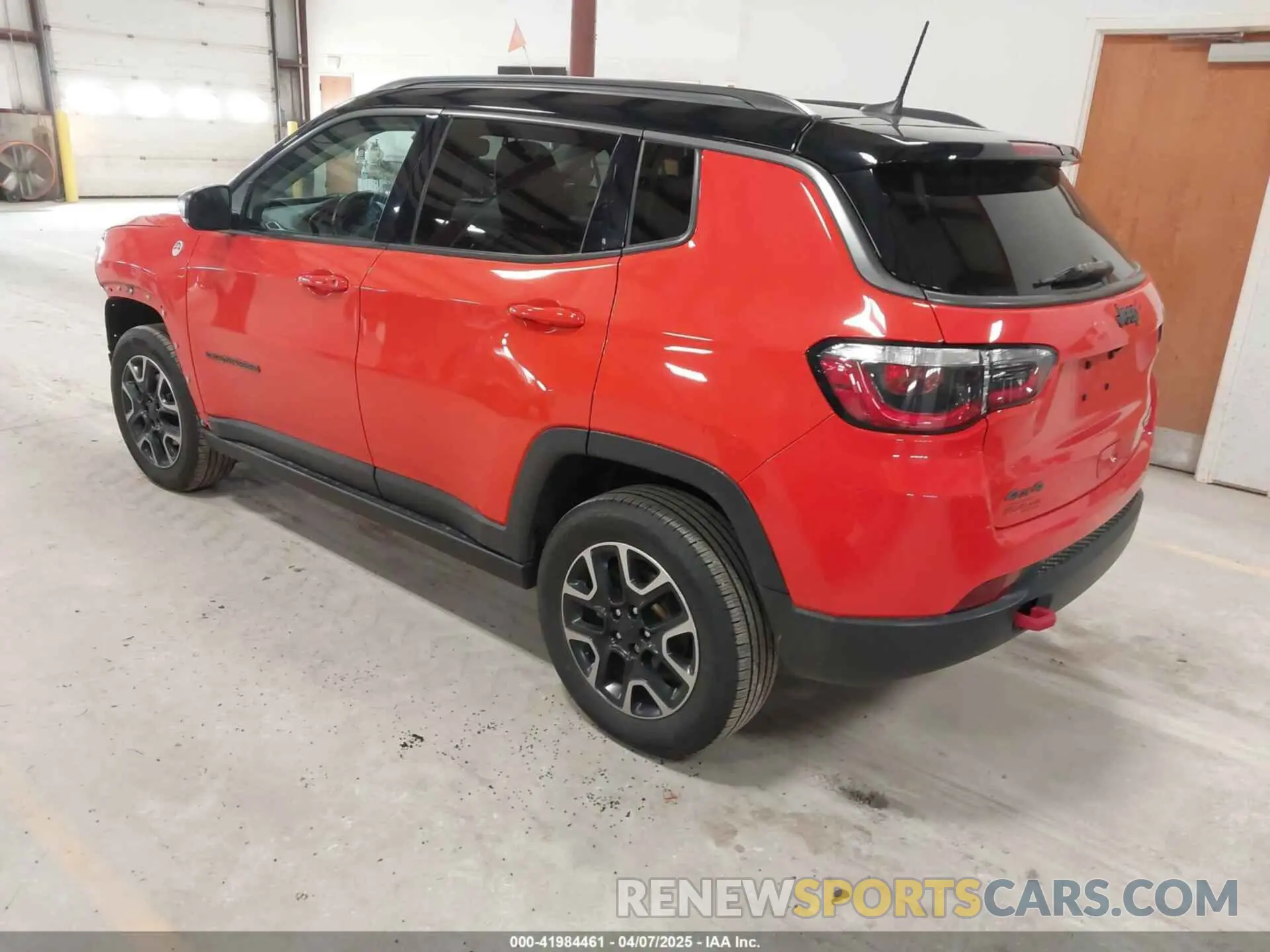 3 Фотография поврежденного автомобиля 3C4NJDDB3KT727726 JEEP COMPASS 2019