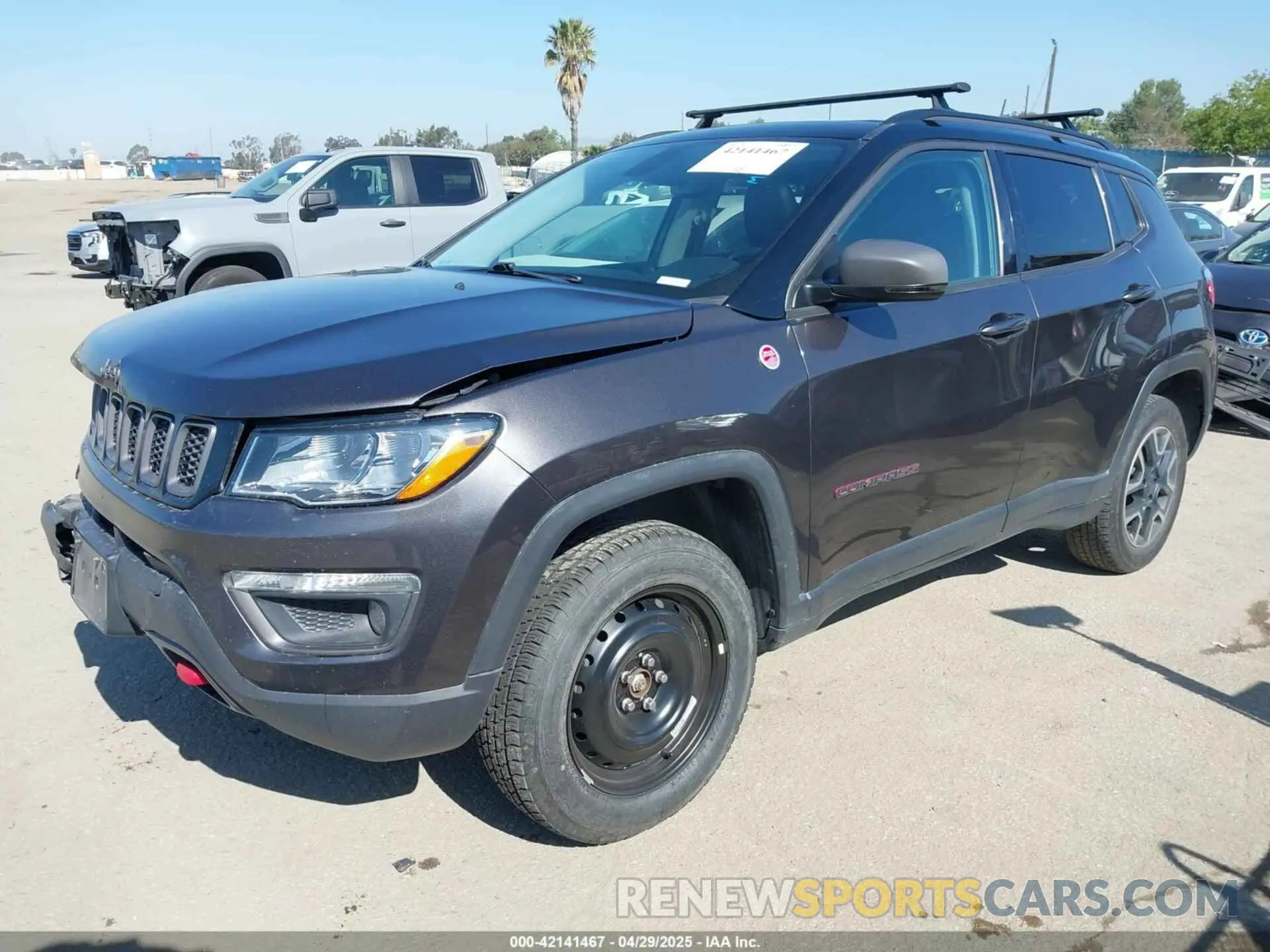 2 Фотография поврежденного автомобиля 3C4NJDDB3KT759849 JEEP COMPASS 2019