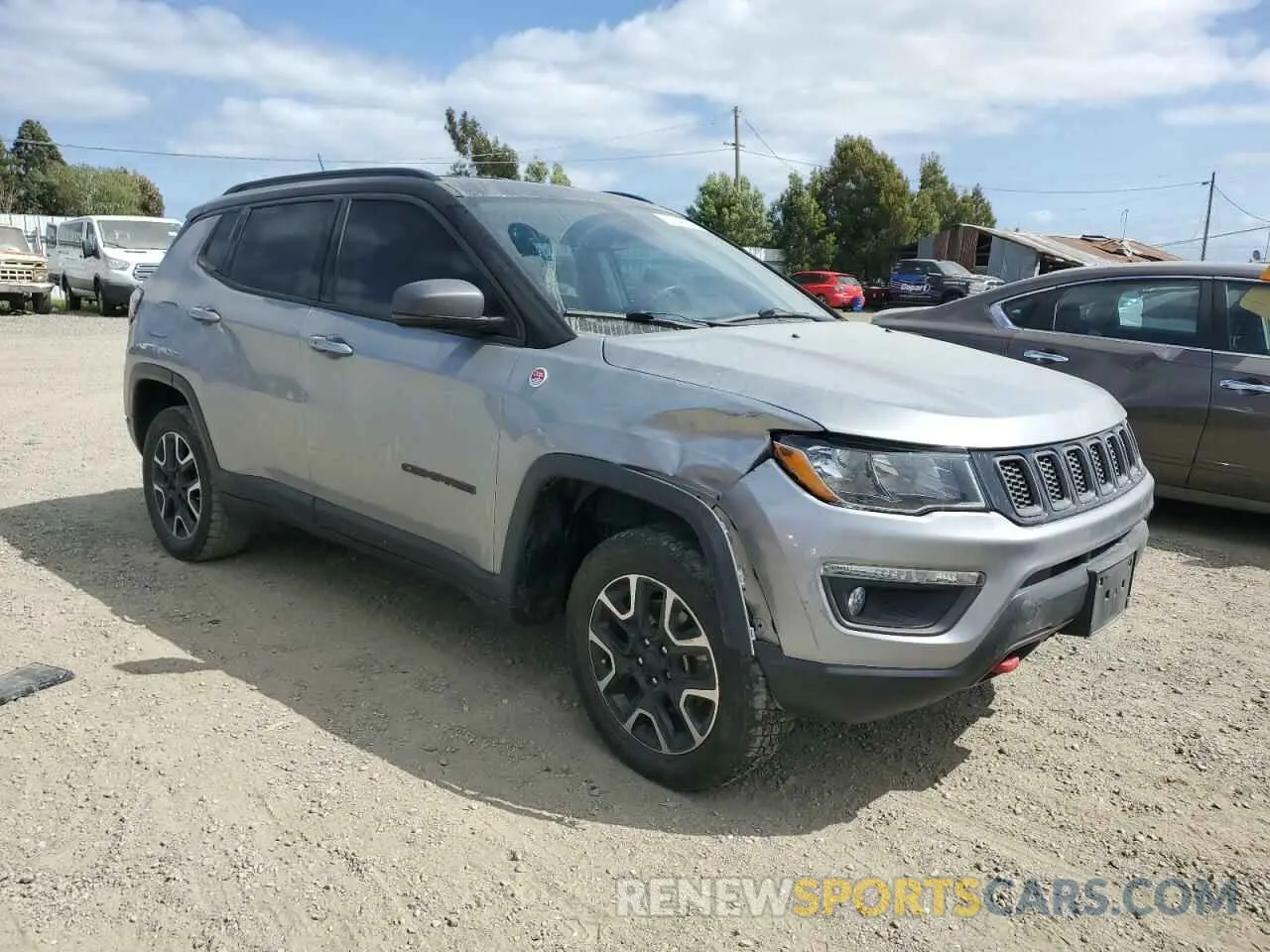 4 Фотография поврежденного автомобиля 3C4NJDDB3KT785383 JEEP COMPASS 2019