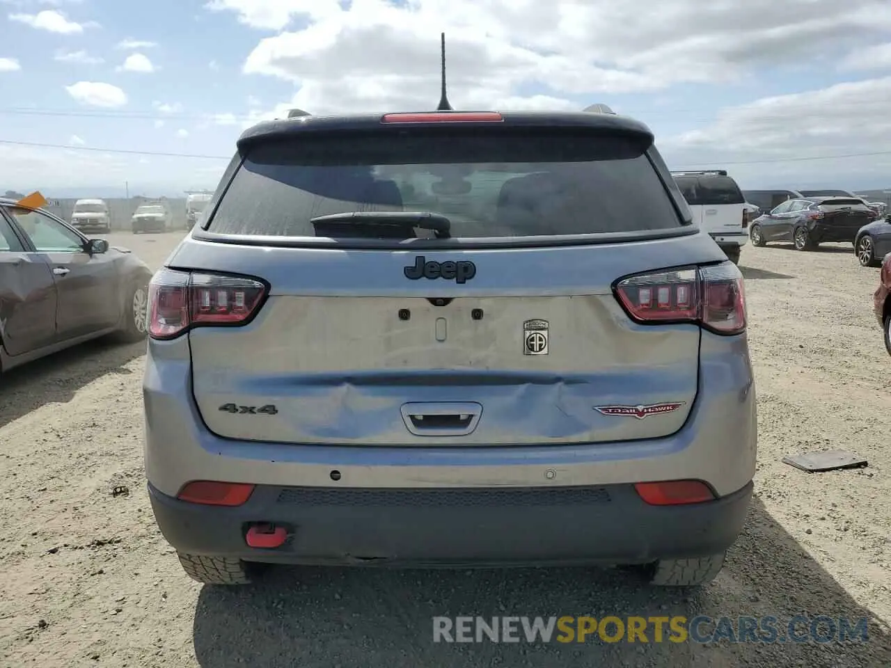 6 Фотография поврежденного автомобиля 3C4NJDDB3KT785383 JEEP COMPASS 2019