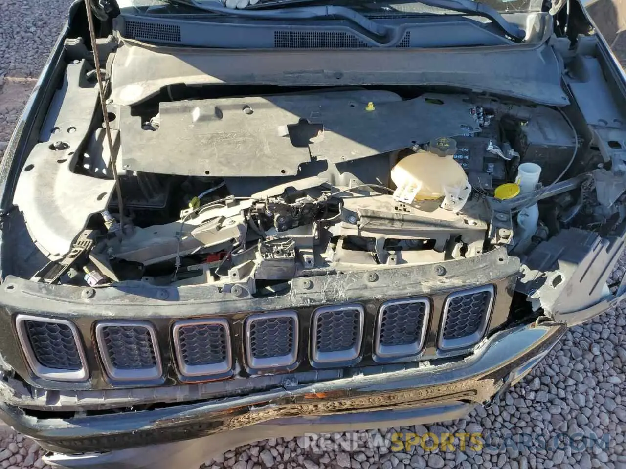 12 Photograph of a damaged car 3C4NJDDB4KT665284 JEEP COMPASS 2019