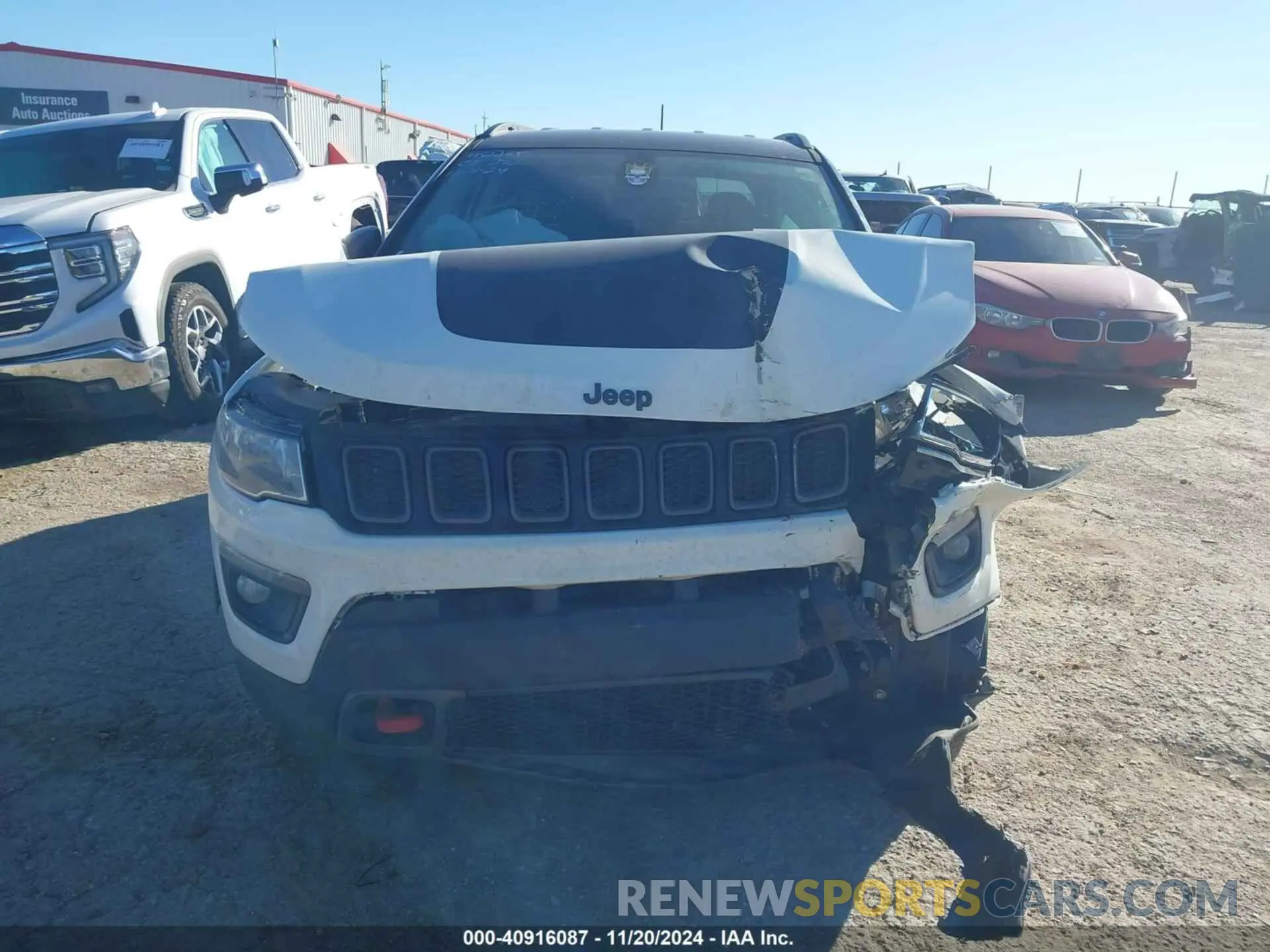 11 Photograph of a damaged car 3C4NJDDB4KT748018 JEEP COMPASS 2019