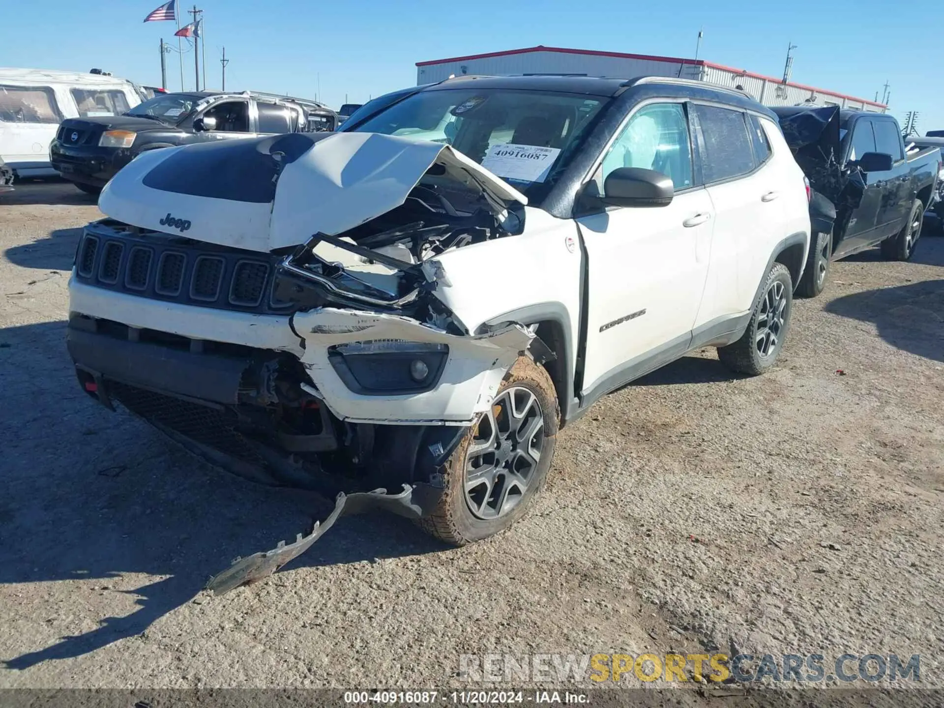 2 Photograph of a damaged car 3C4NJDDB4KT748018 JEEP COMPASS 2019