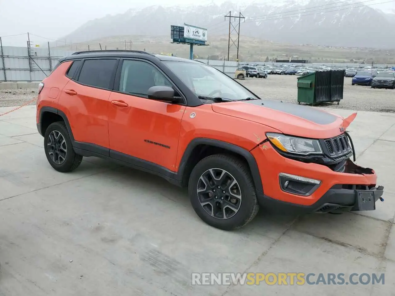 4 Photograph of a damaged car 3C4NJDDB5KT597819 JEEP COMPASS 2019