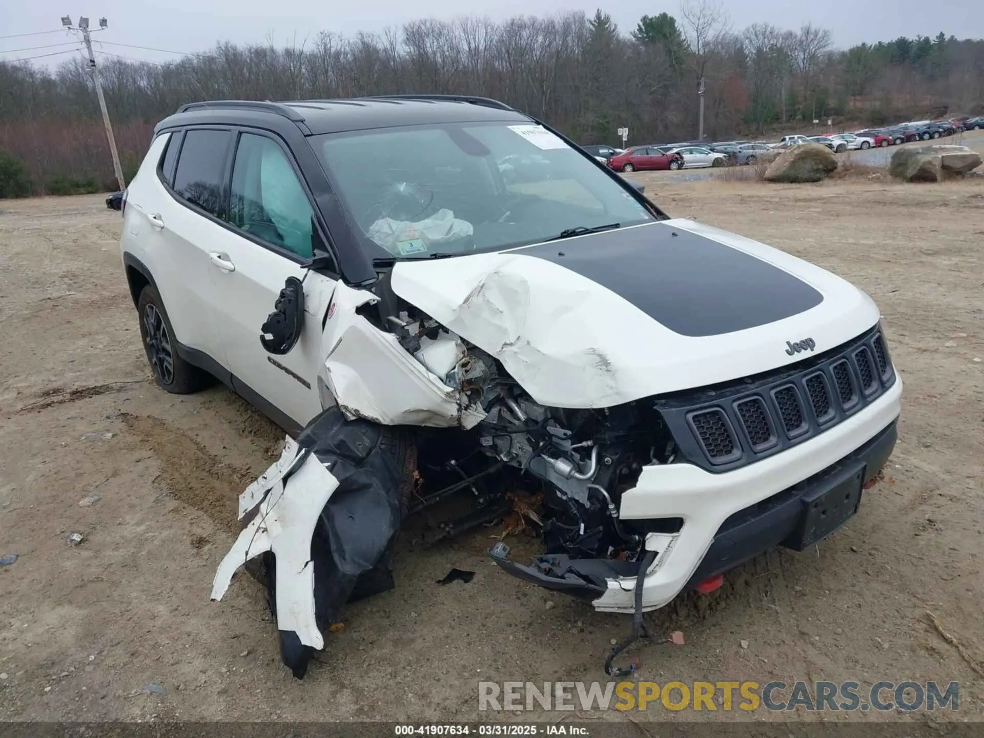 1 Фотография поврежденного автомобиля 3C4NJDDB5KT671630 JEEP COMPASS 2019