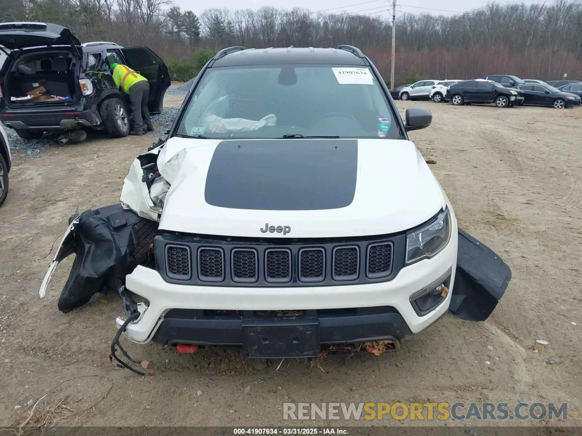 12 Фотография поврежденного автомобиля 3C4NJDDB5KT671630 JEEP COMPASS 2019