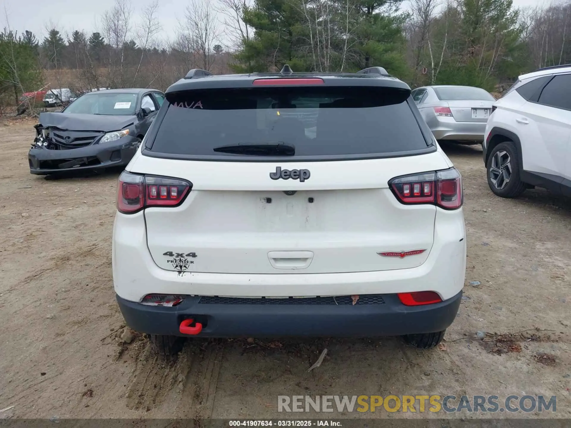 16 Фотография поврежденного автомобиля 3C4NJDDB5KT671630 JEEP COMPASS 2019