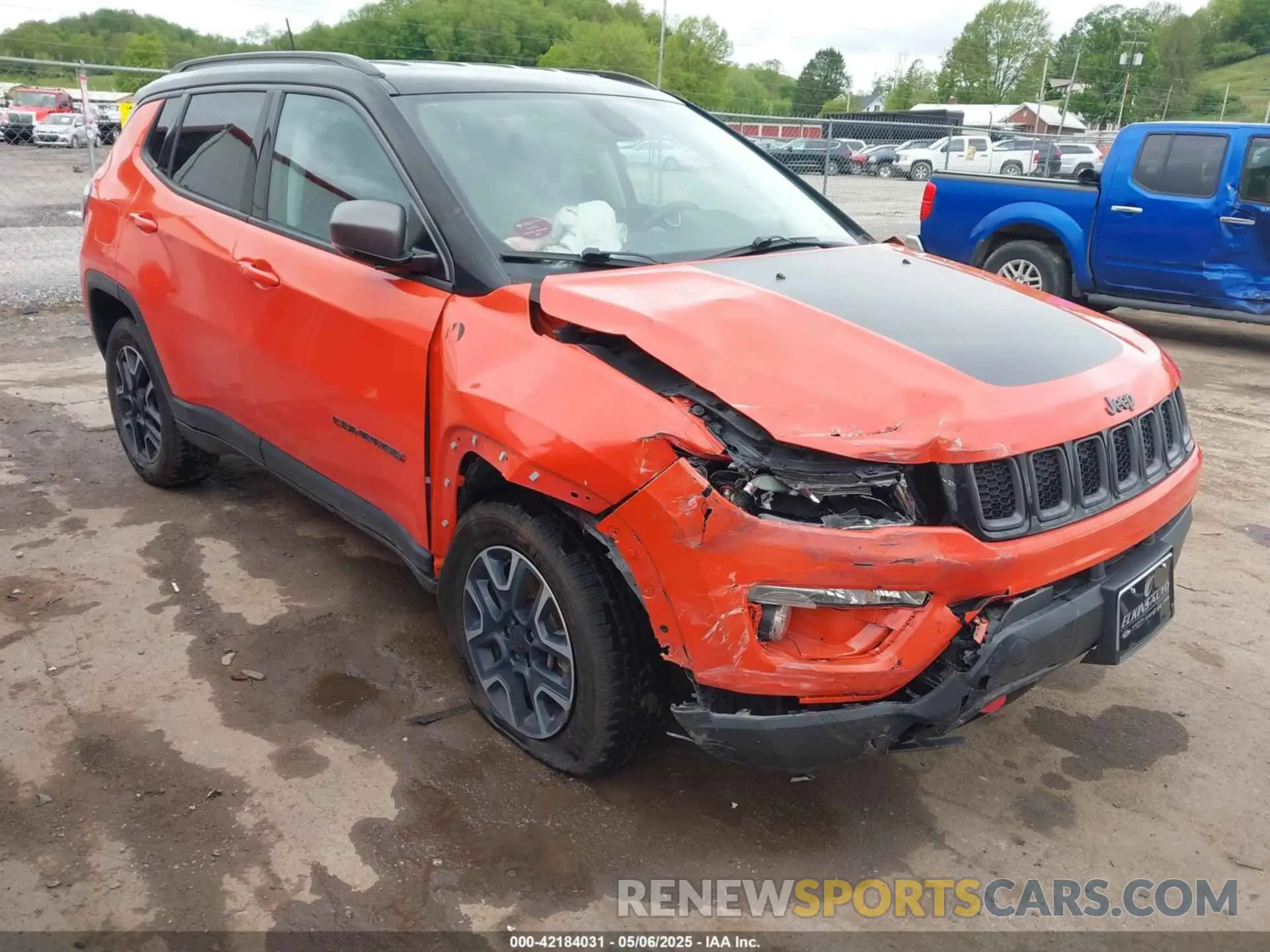 1 Фотография поврежденного автомобиля 3C4NJDDB5KT754054 JEEP COMPASS 2019