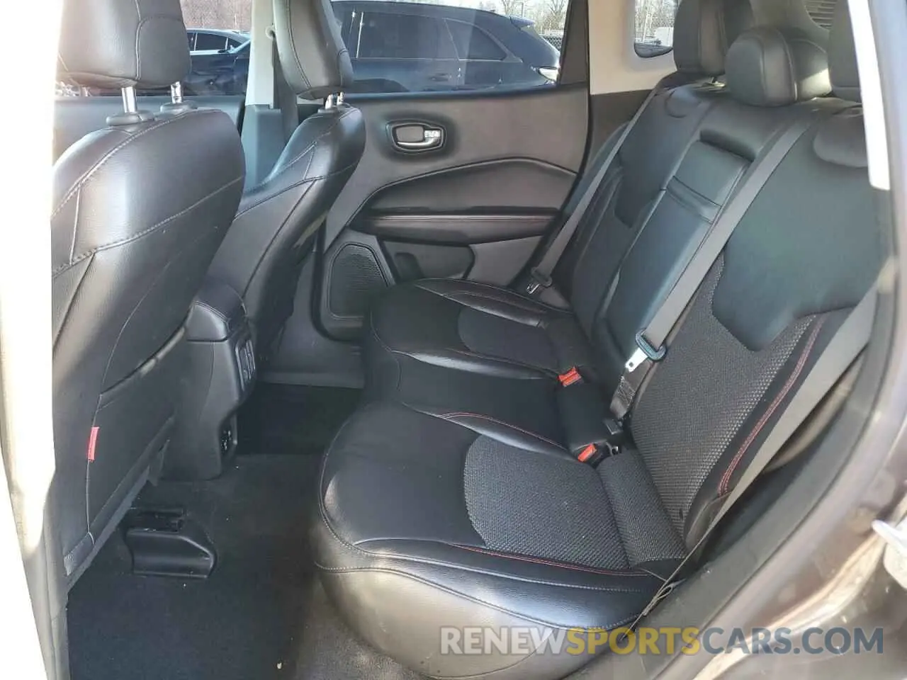 11 Photograph of a damaged car 3C4NJDDB5KT775860 JEEP COMPASS 2019