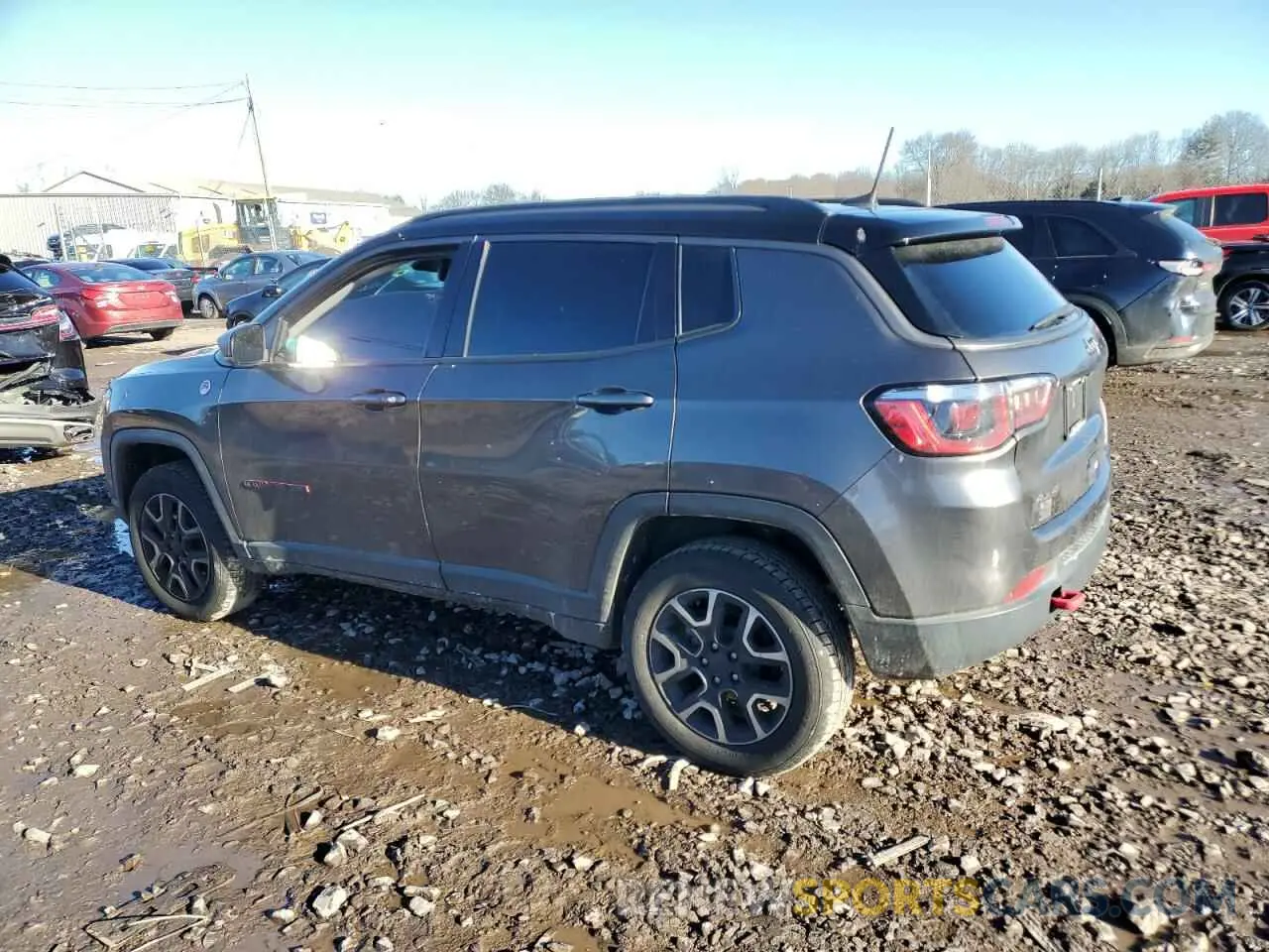 2 Photograph of a damaged car 3C4NJDDB5KT775860 JEEP COMPASS 2019