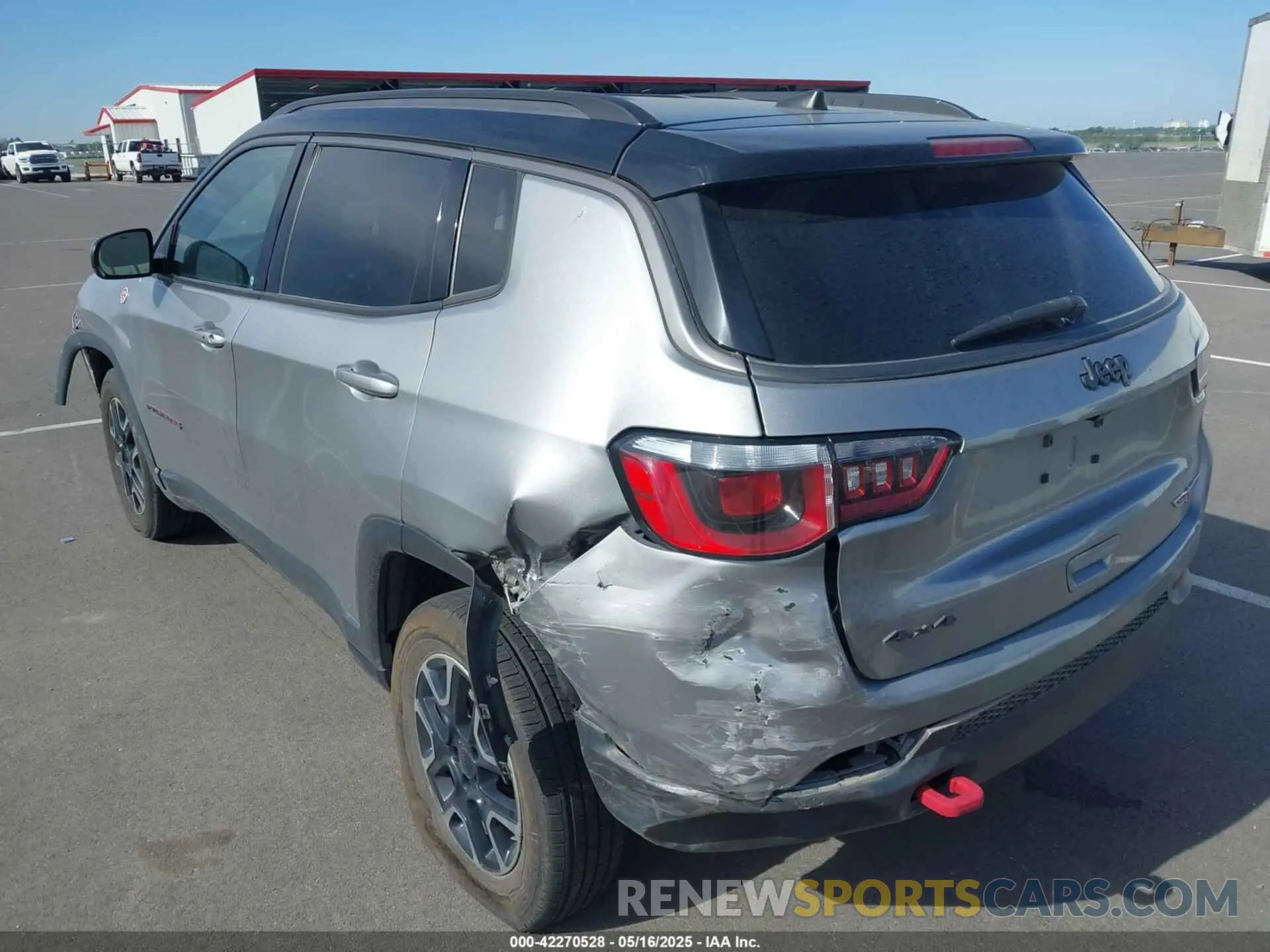 17 Фотография поврежденного автомобиля 3C4NJDDB6KT722424 JEEP COMPASS 2019