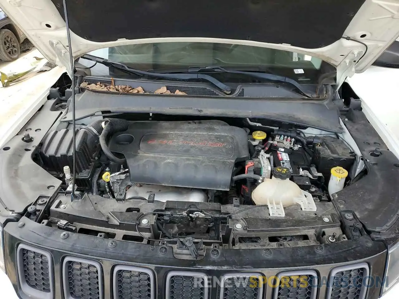 11 Фотография поврежденного автомобиля 3C4NJDDB6KT747940 JEEP COMPASS 2019