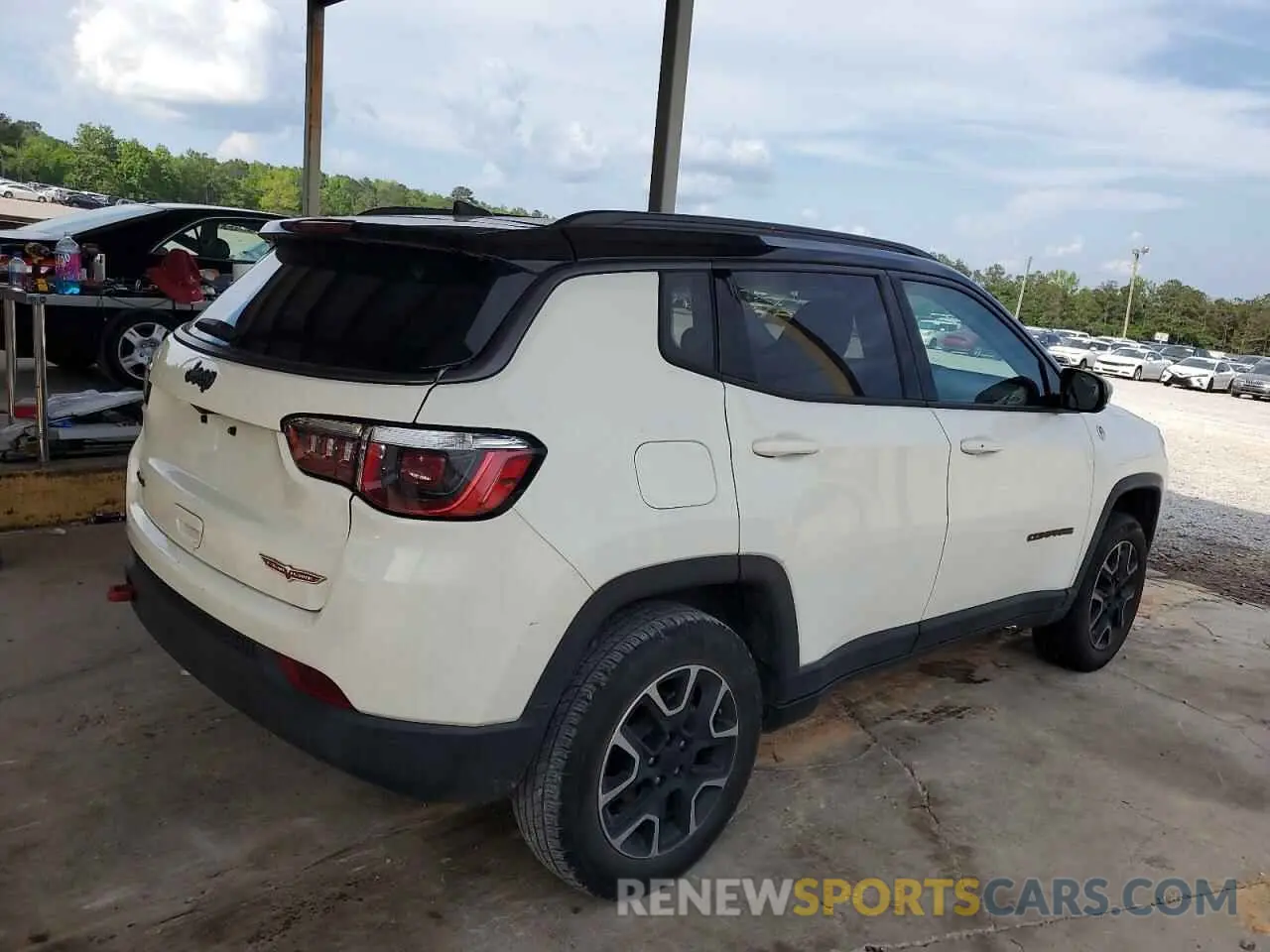 3 Фотография поврежденного автомобиля 3C4NJDDB6KT747940 JEEP COMPASS 2019