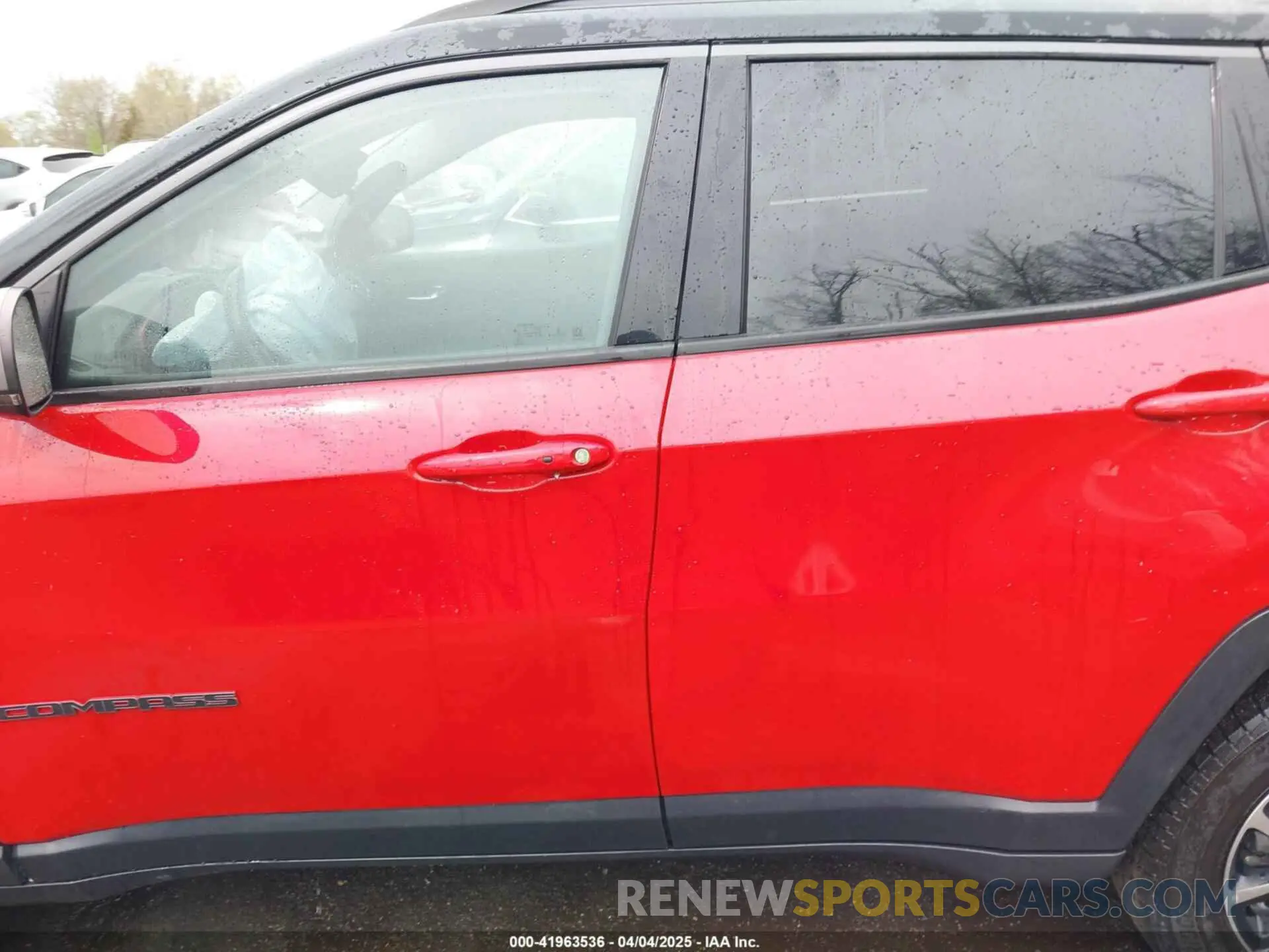 14 Фотография поврежденного автомобиля 3C4NJDDB6KT786348 JEEP COMPASS 2019