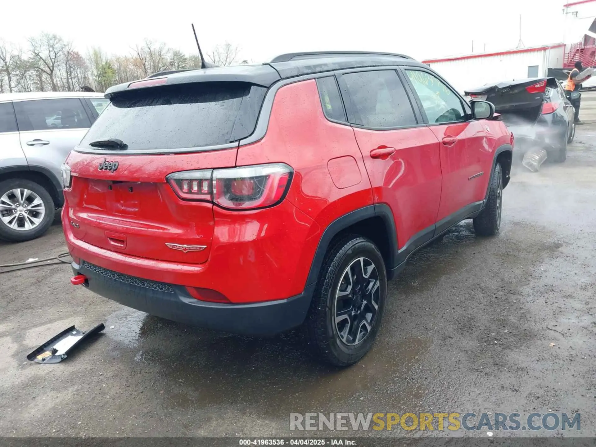 4 Фотография поврежденного автомобиля 3C4NJDDB6KT786348 JEEP COMPASS 2019