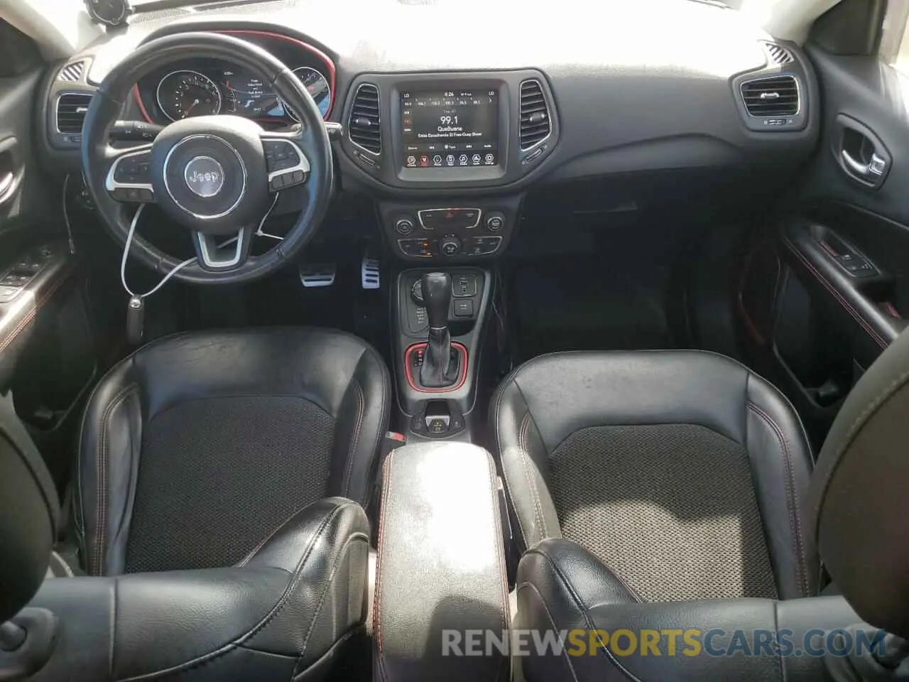 8 Photograph of a damaged car 3C4NJDDB7KT795995 JEEP COMPASS 2019